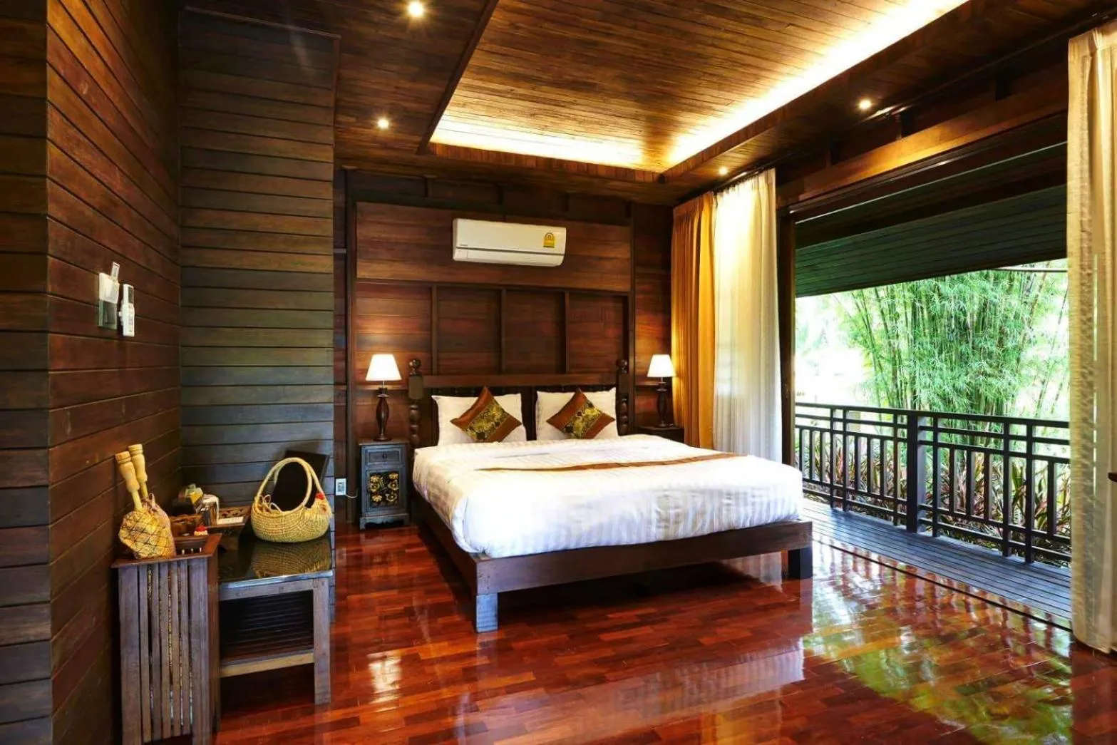 Bed in คุ้มสะเมิง-Samoeng Center