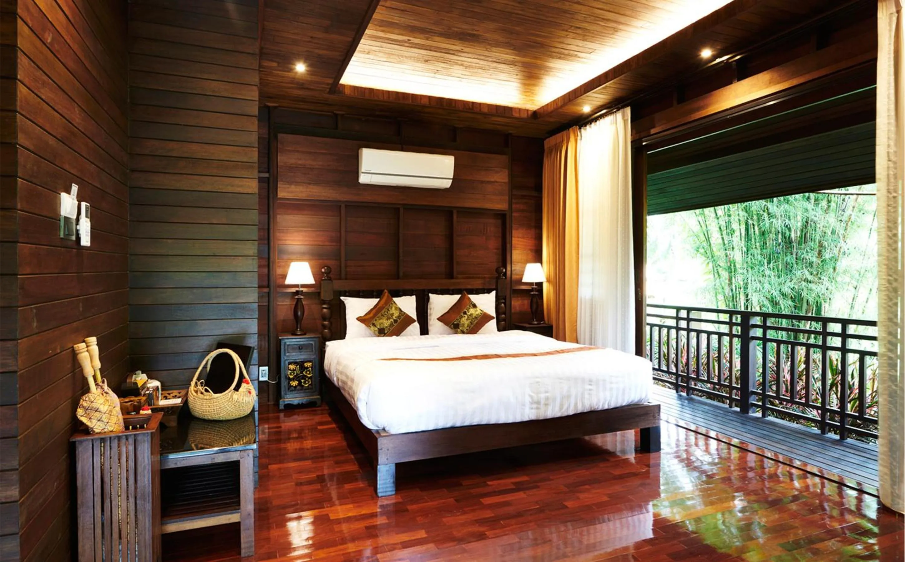 Bedroom, Bed in คุ้มสะเมิง-Samoeng Center