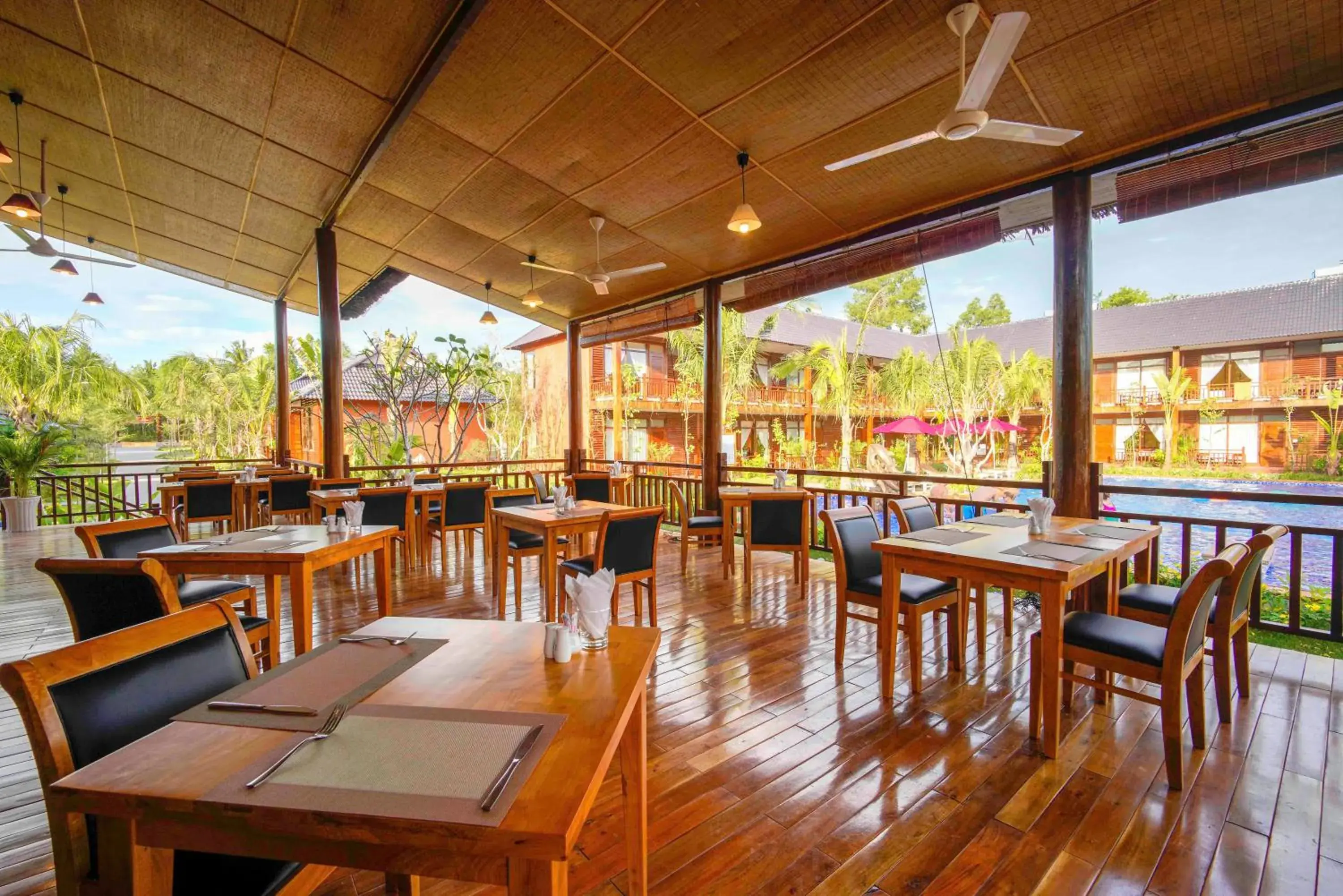 Restaurant/places to eat in Phu Quoc Bambusa Resort Restaurant/places to eat in Phu Quoc Bambusa Resort