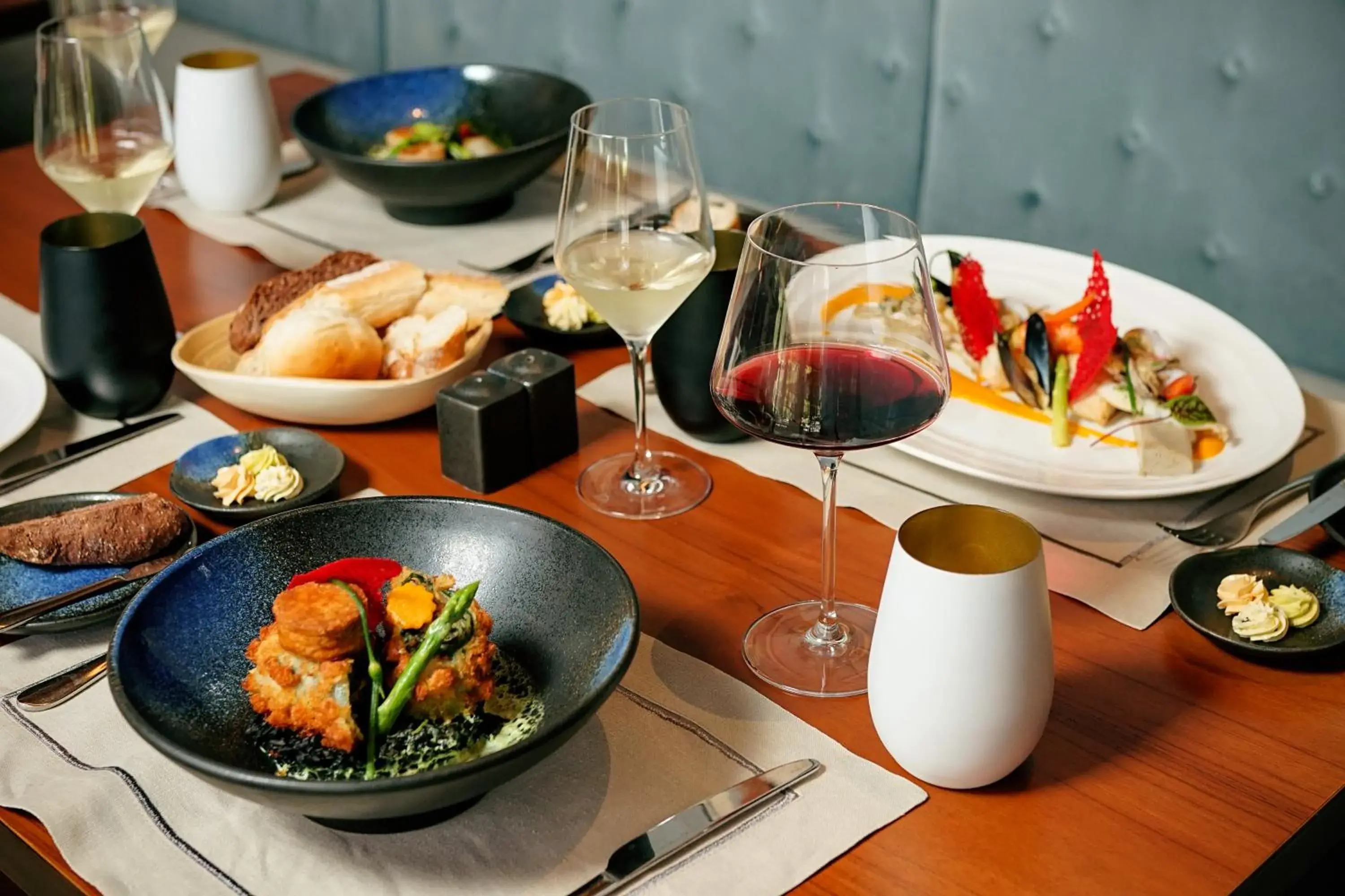 Food and drinks in Awei Metta (Yangon) Food and drinks in Awei Metta (Yangon)