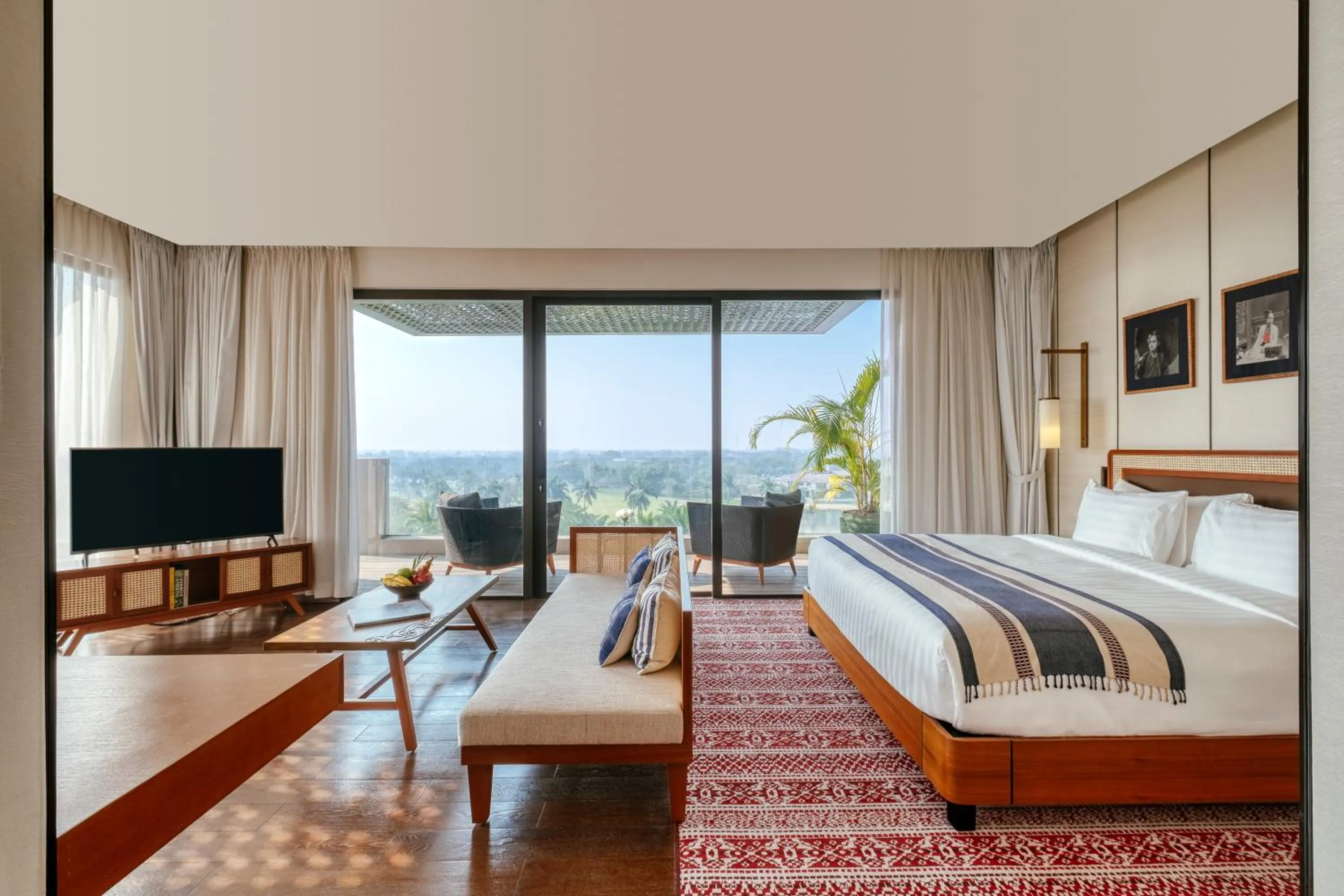 Bedroom, Bed in Awei Metta (Yangon)