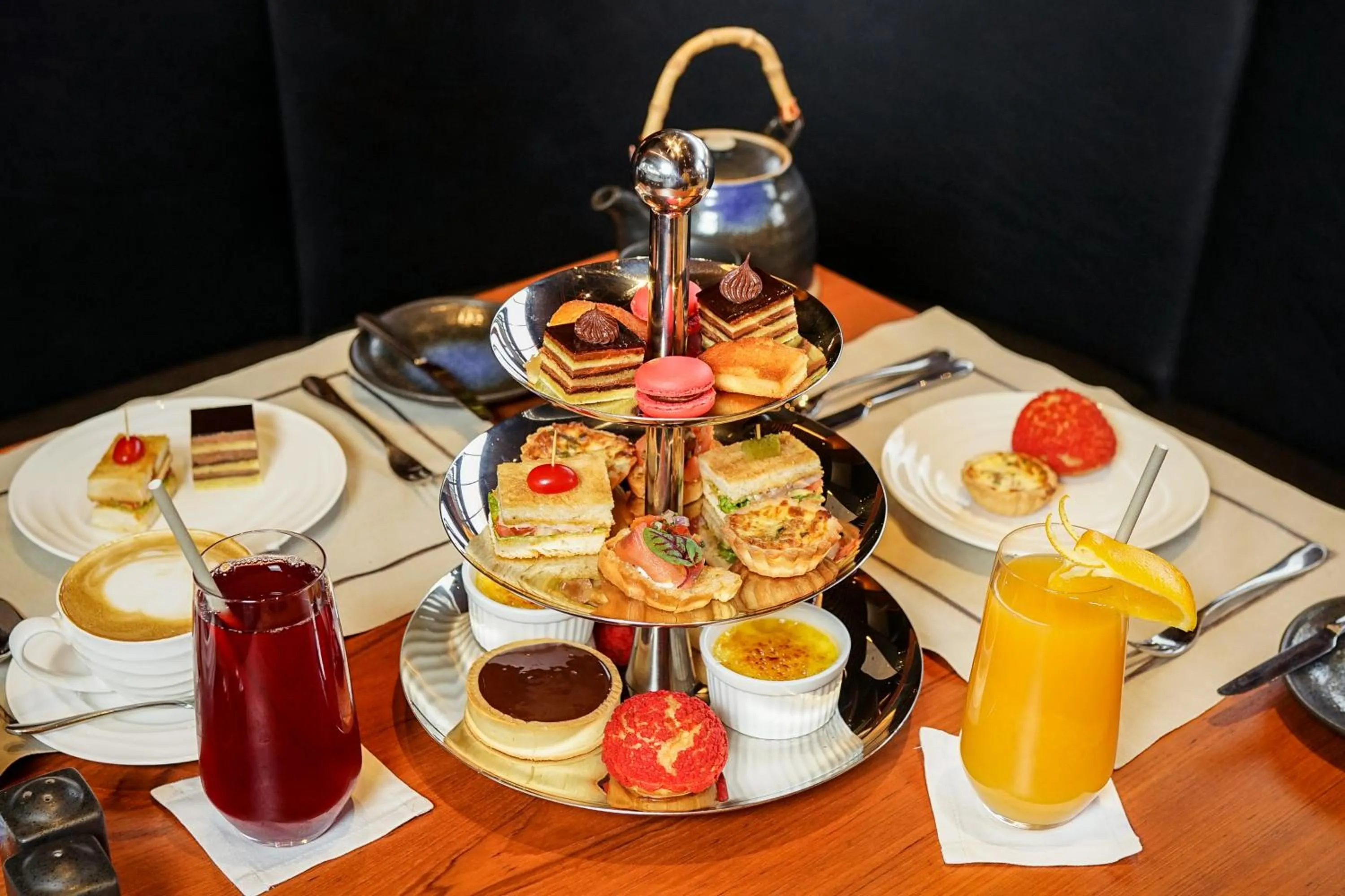 Breakfast in Awei Metta (Yangon)