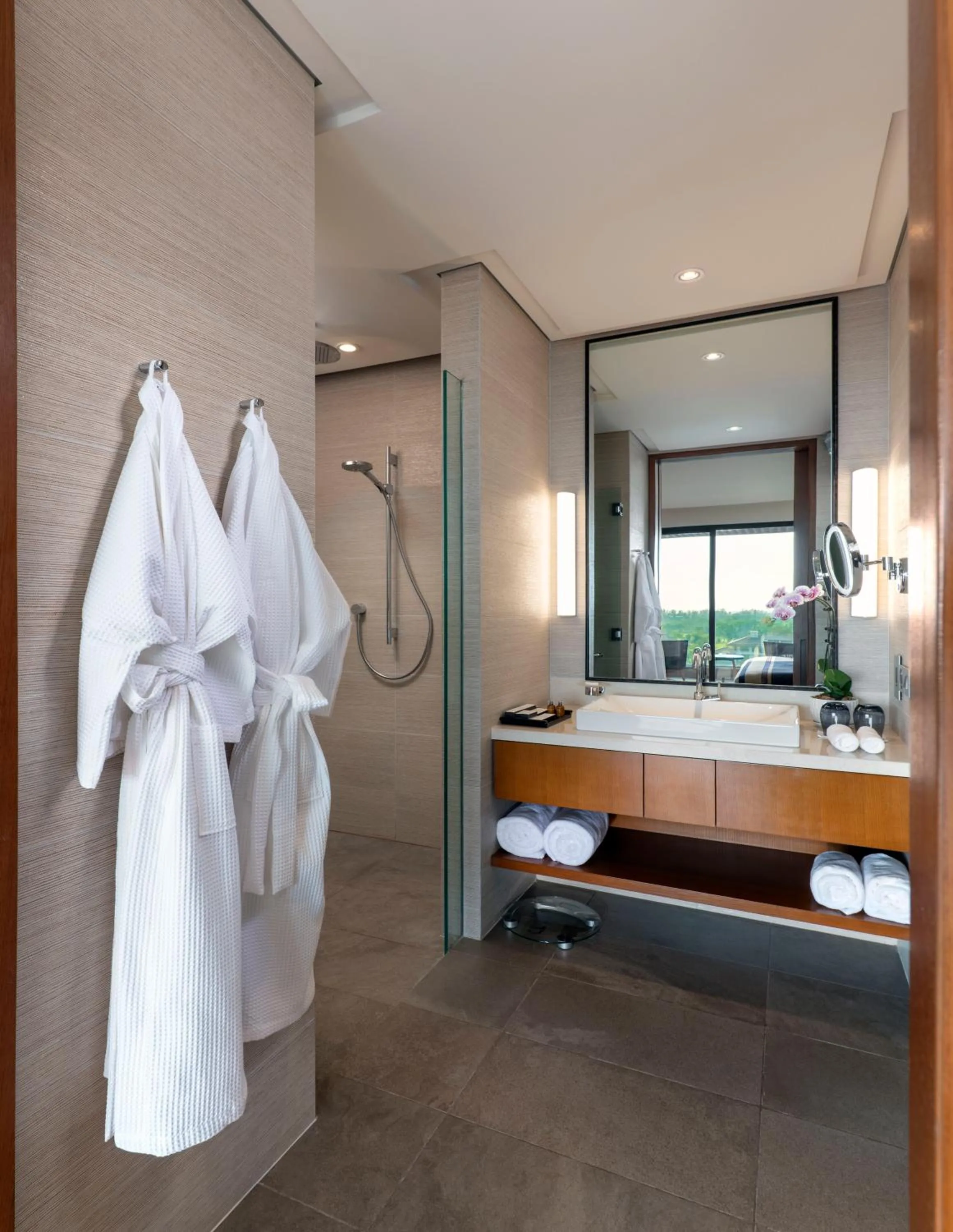 towels in Awei Metta (Yangon)