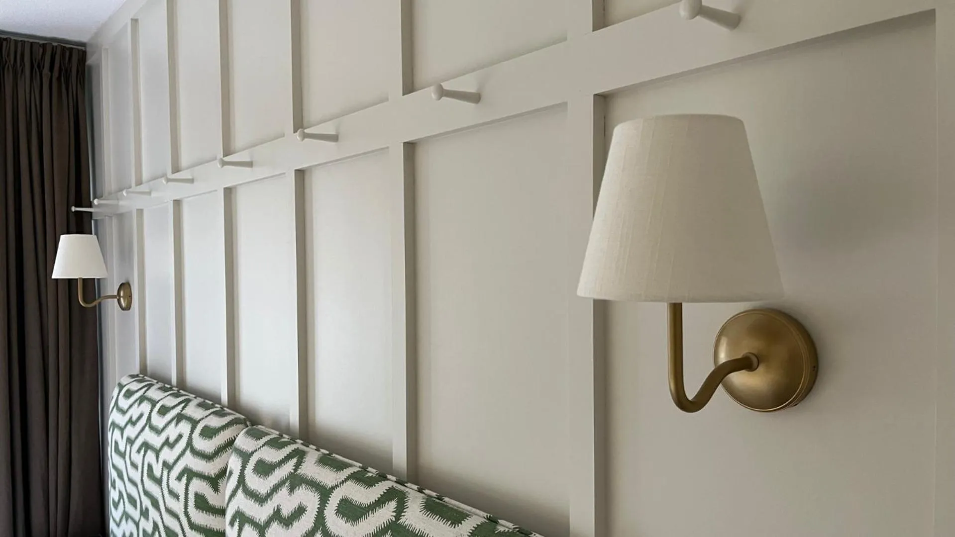 Bedroom in Hôtel du Golf Saint Lazare