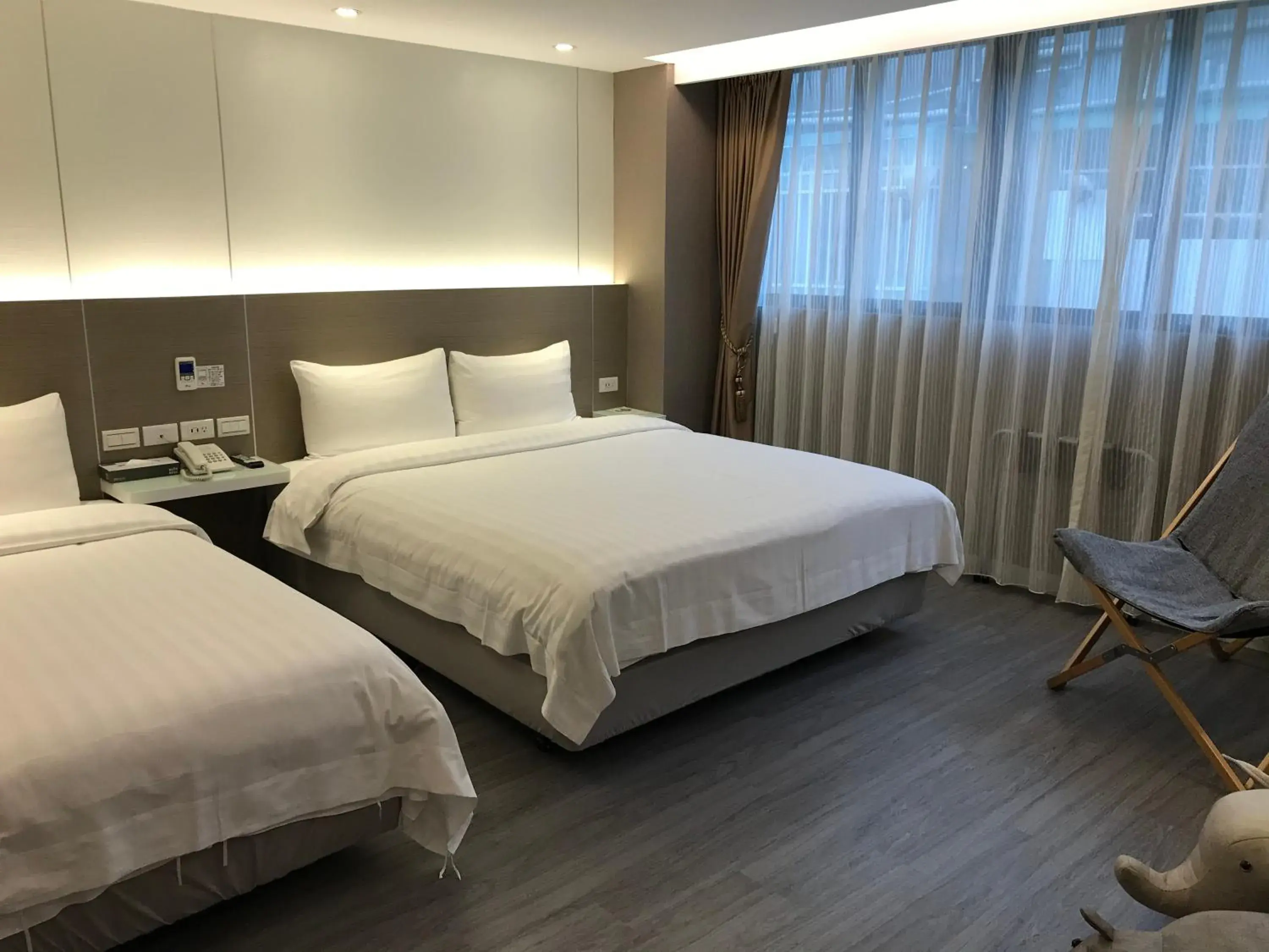 Triple Room in Golden Garden Hotel Triple Room in Golden Garden Hotel