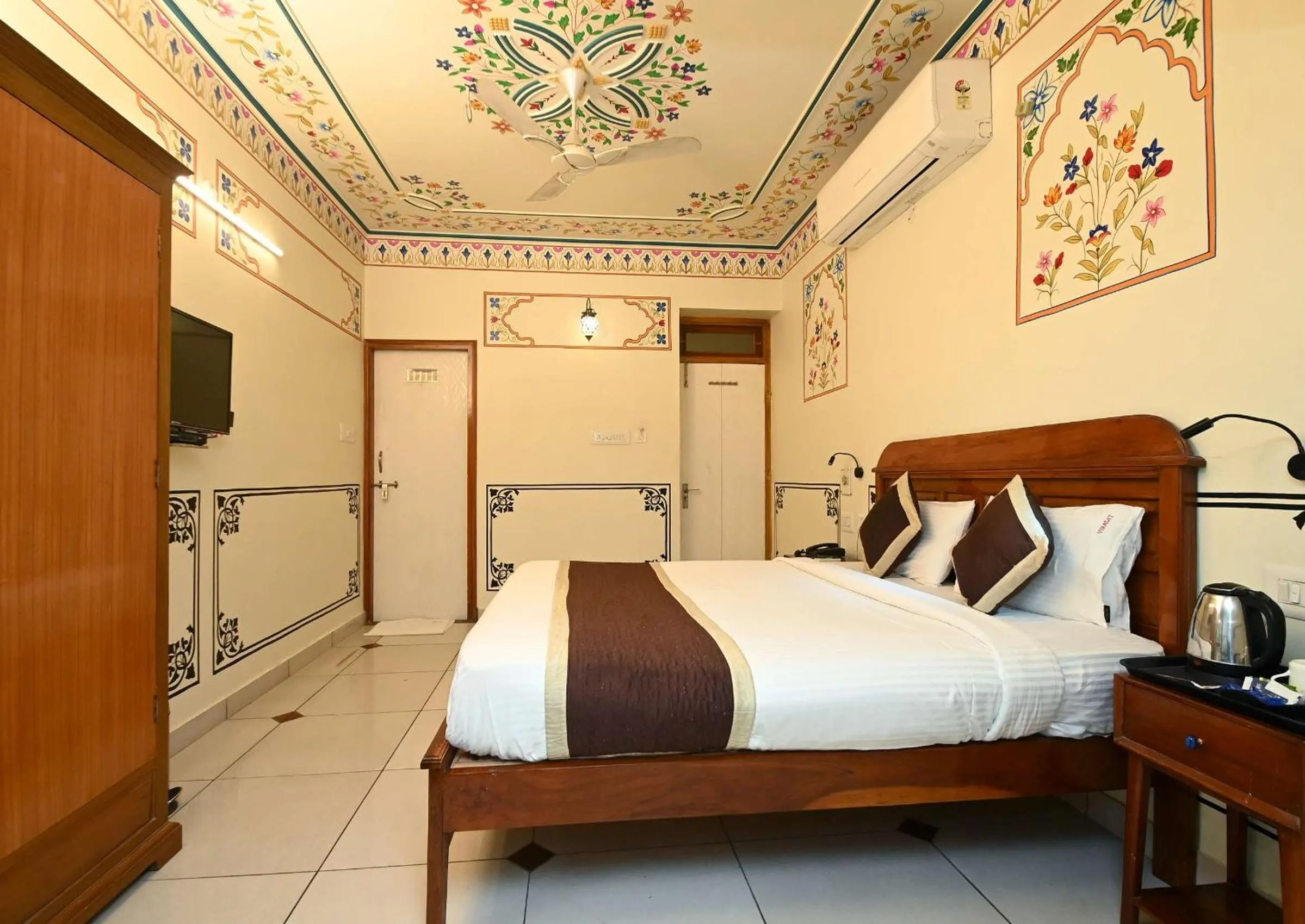Bed in Virasat Mahal Heritage Hotel-Jaipur City Center