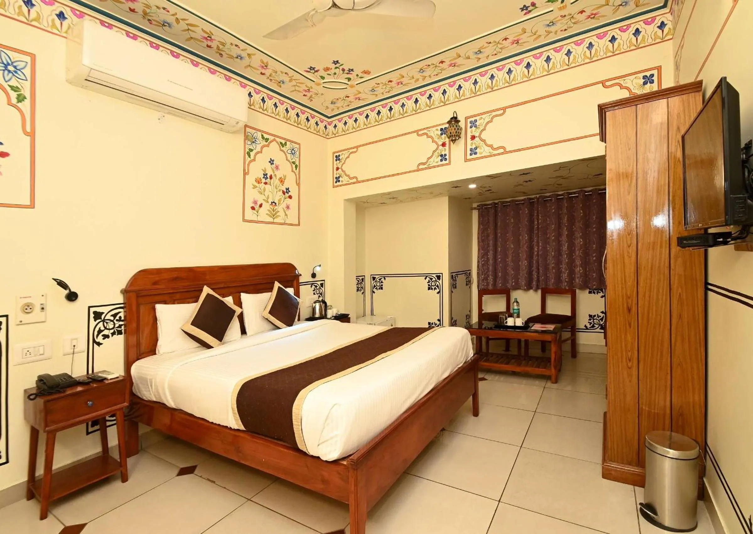 Bed in Virasat Mahal Heritage Hotel-Jaipur City Center
