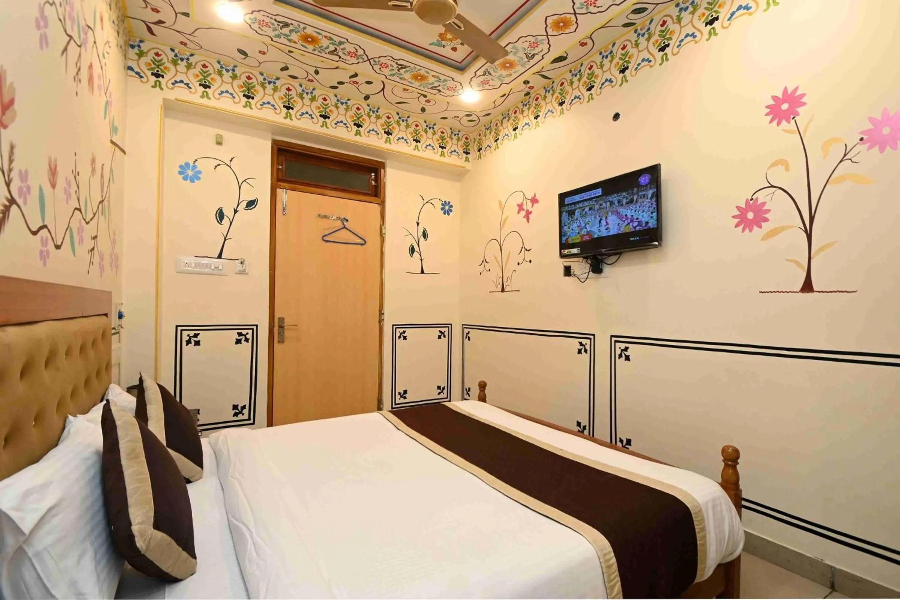 Bed in Virasat Mahal Heritage Hotel-Jaipur City Center