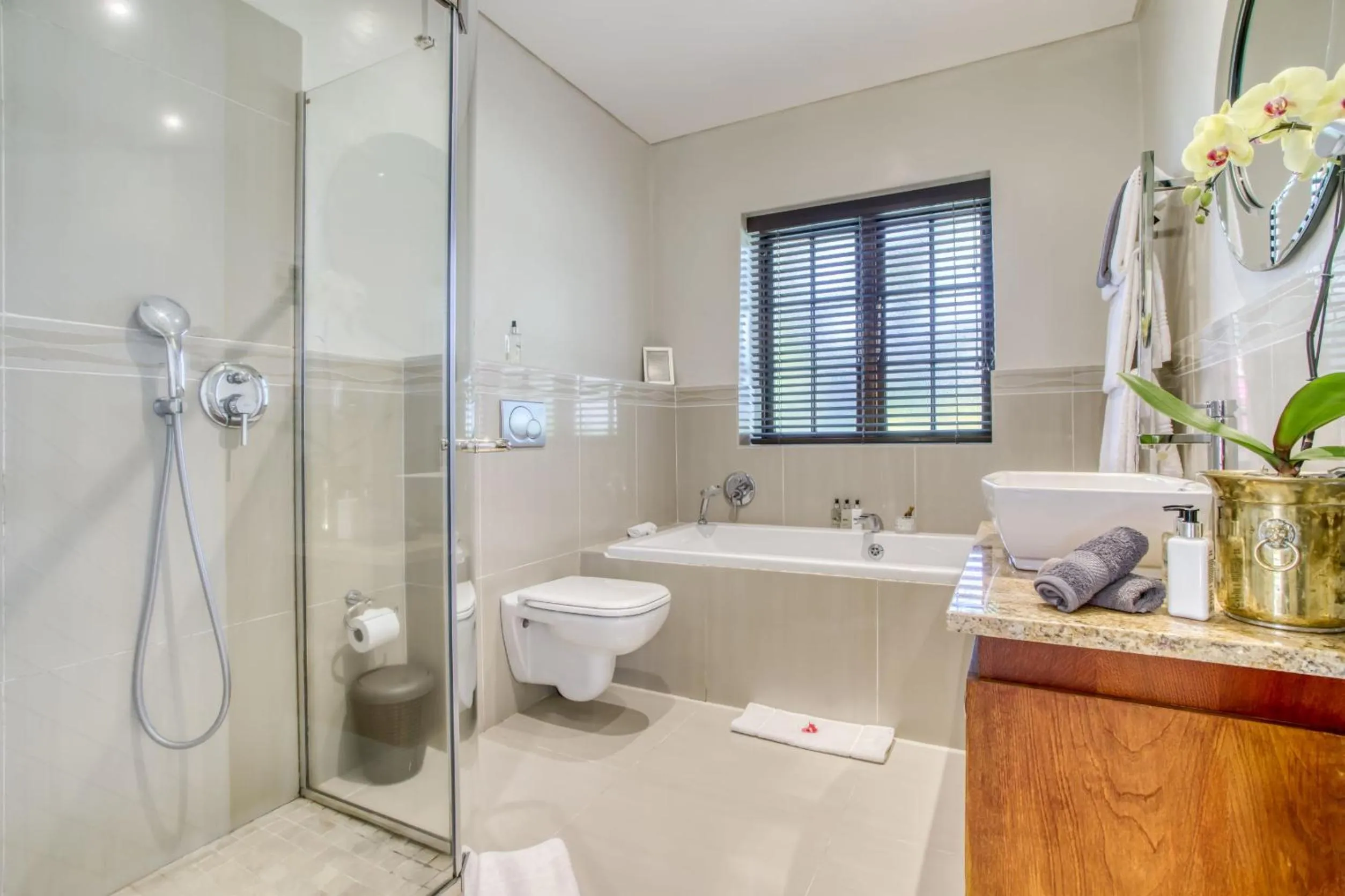 Bathroom in Vredenburg Manor House