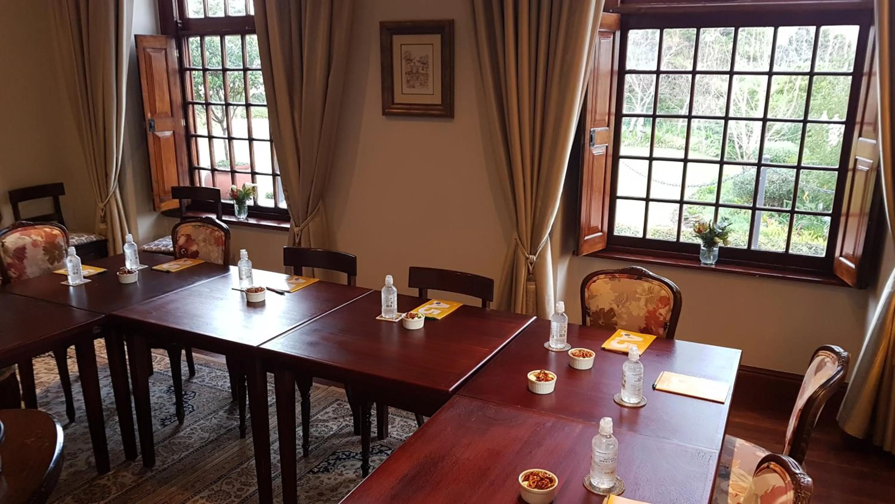 Business facilities in Vredenburg Manor House