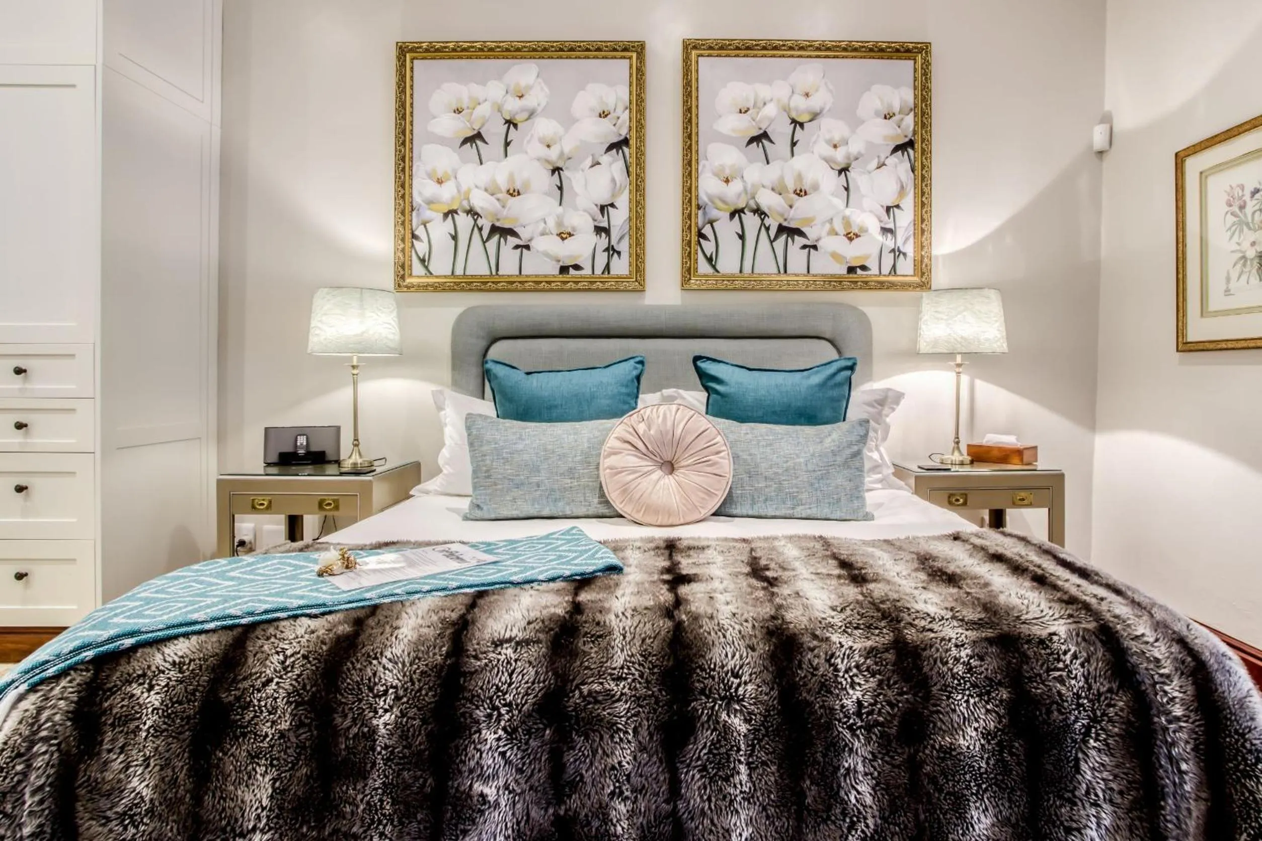 Bed in Vredenburg Manor House