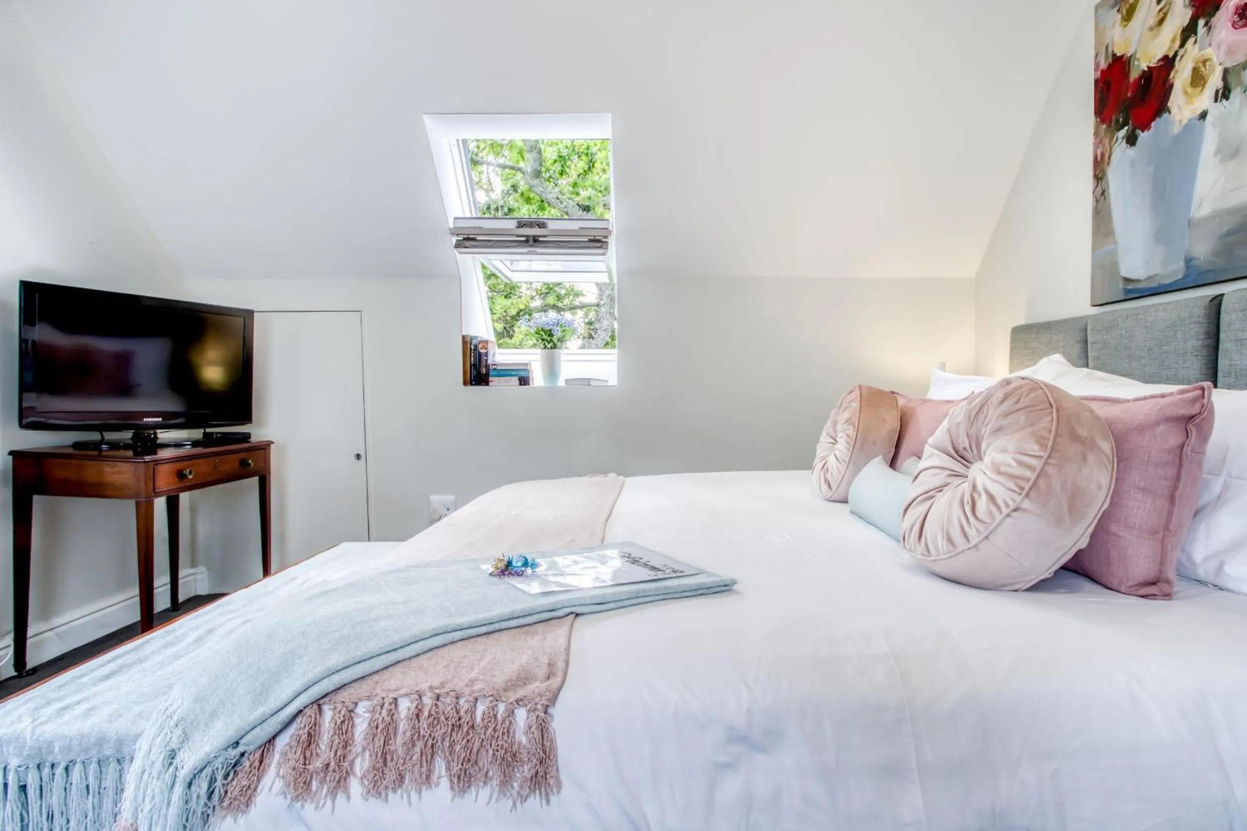 TV and multimedia, Bed in Vredenburg Manor House