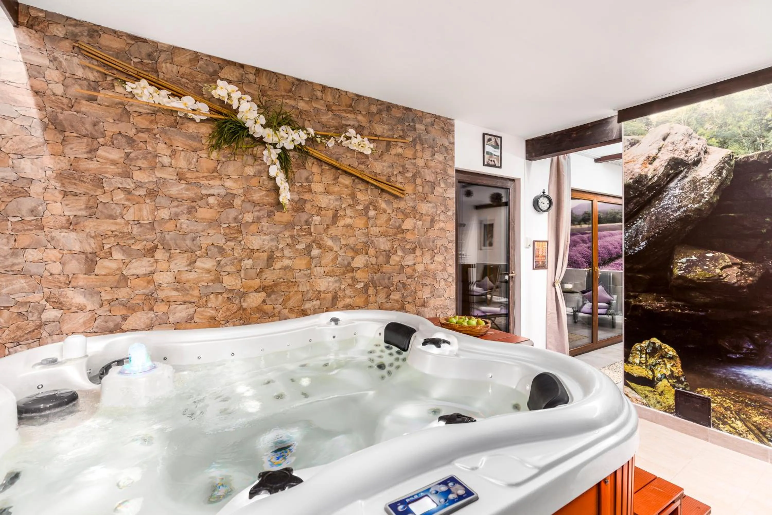 Hot Tub in Hilson Jasna - Garden resort