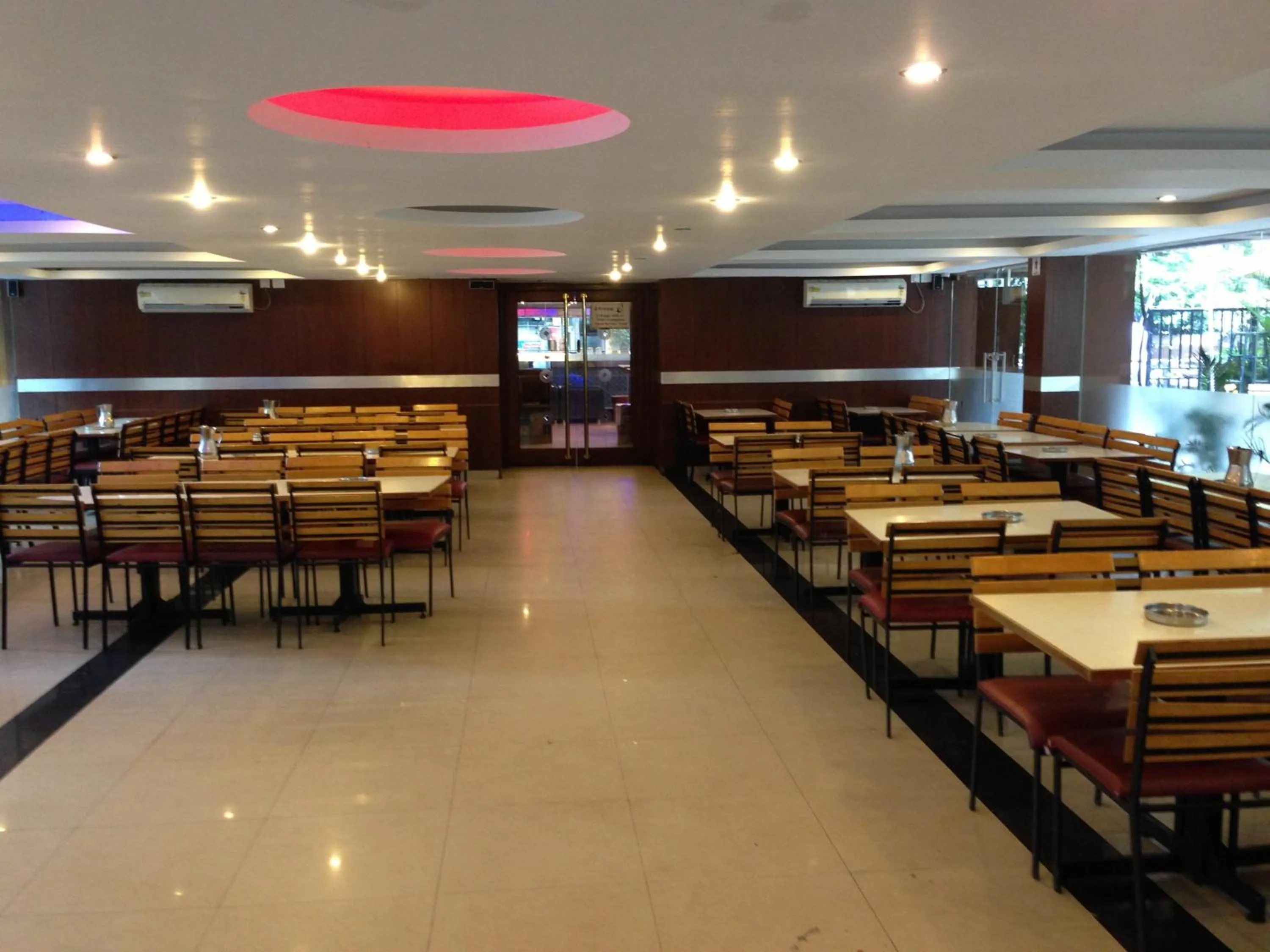 Restaurant/places to eat in Hotel Noor Empire International Kormangala