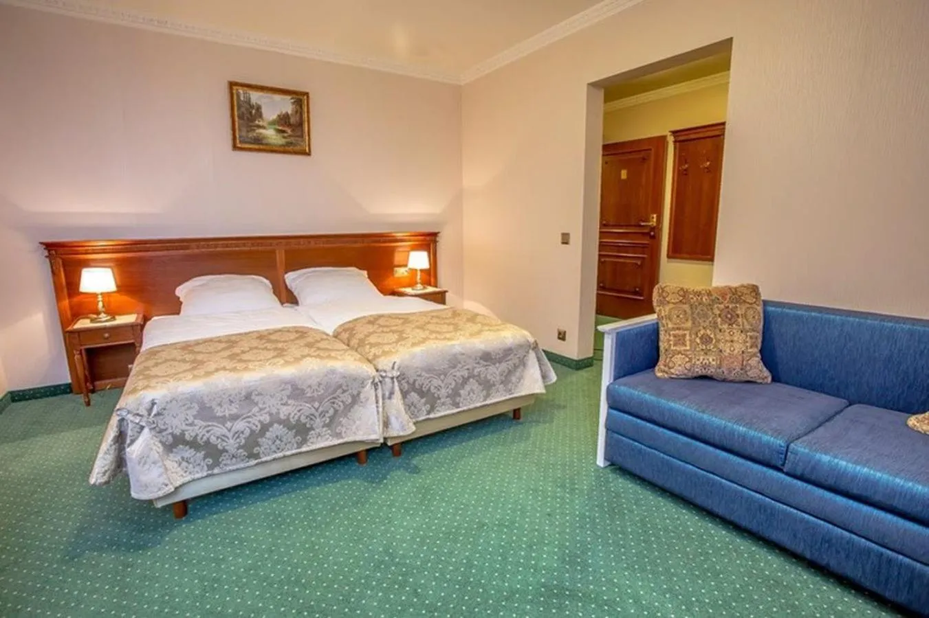 Photo of the whole room, Bed in Jaśminowy Dwór