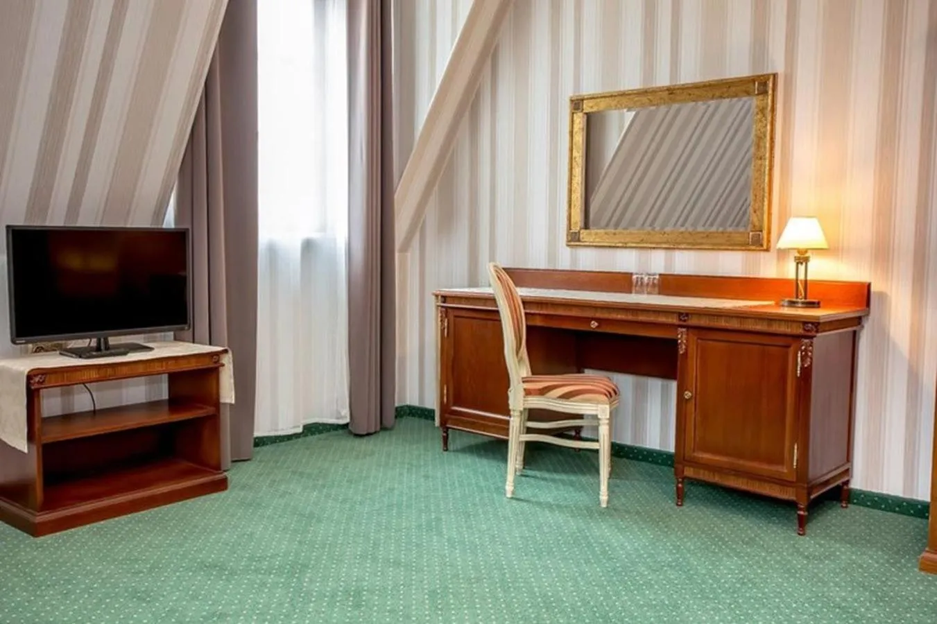 TV and multimedia in Jaśminowy Dwór