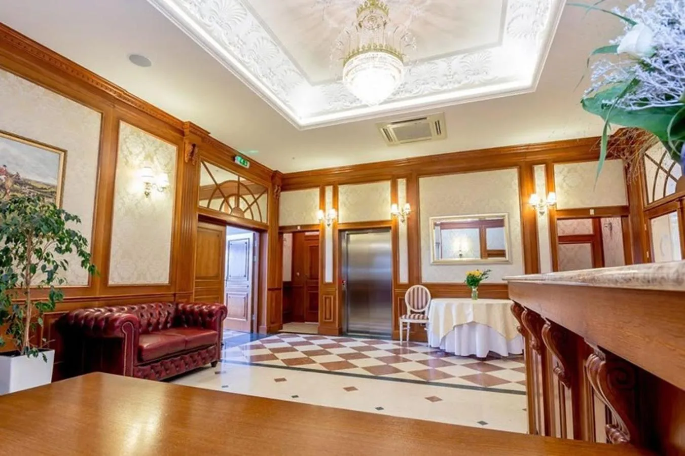 Lobby or reception in Jaśminowy Dwór