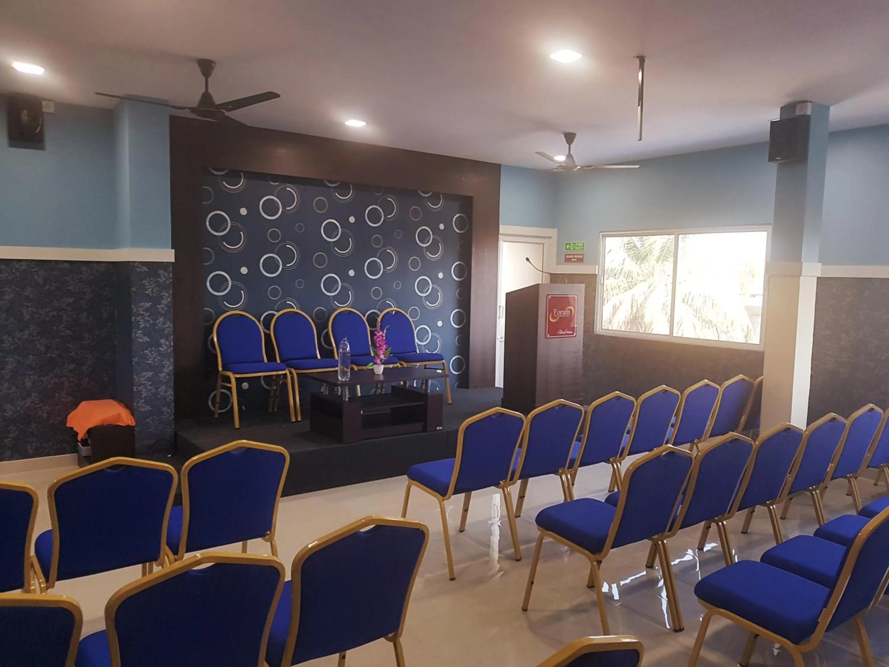 Banquet/Function facilities in The Crescent Suites