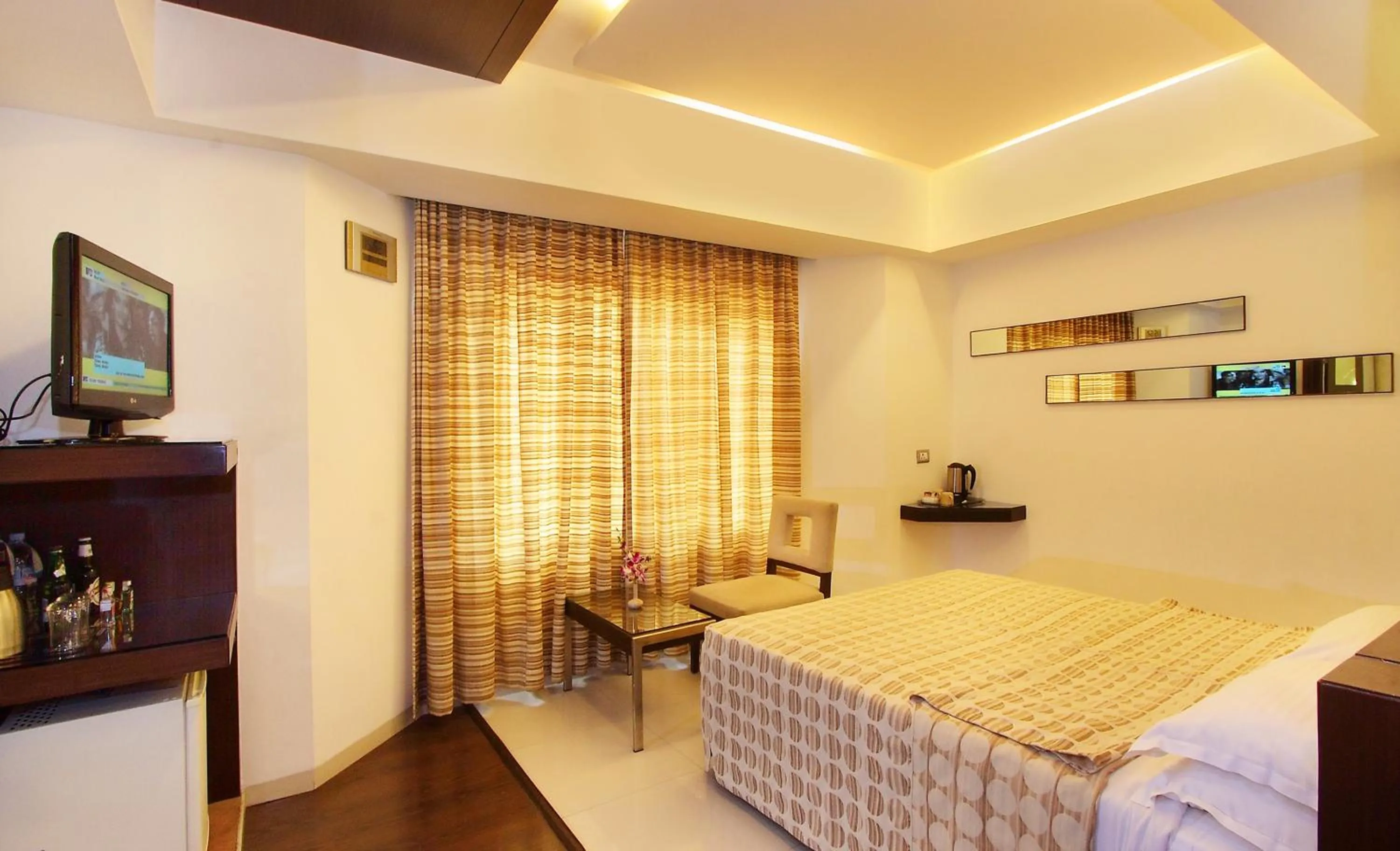 Bedroom in The President Hotel