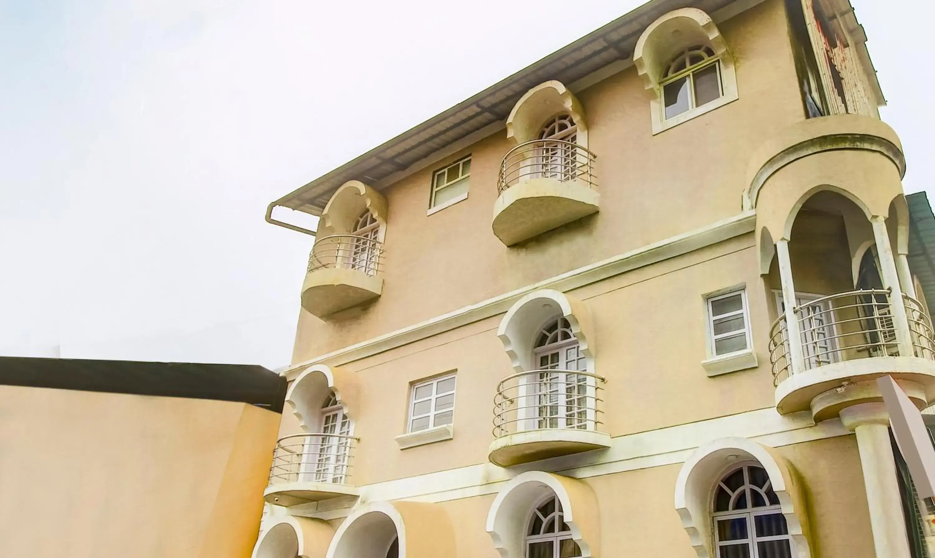 Property building in Itsy Hotels The New Hill Retreat, Near Mahabaleshwar State Transport Bus station Property building in Itsy Hotels The New Hill Retreat, Near Mahabaleshwar State Transport Bus station