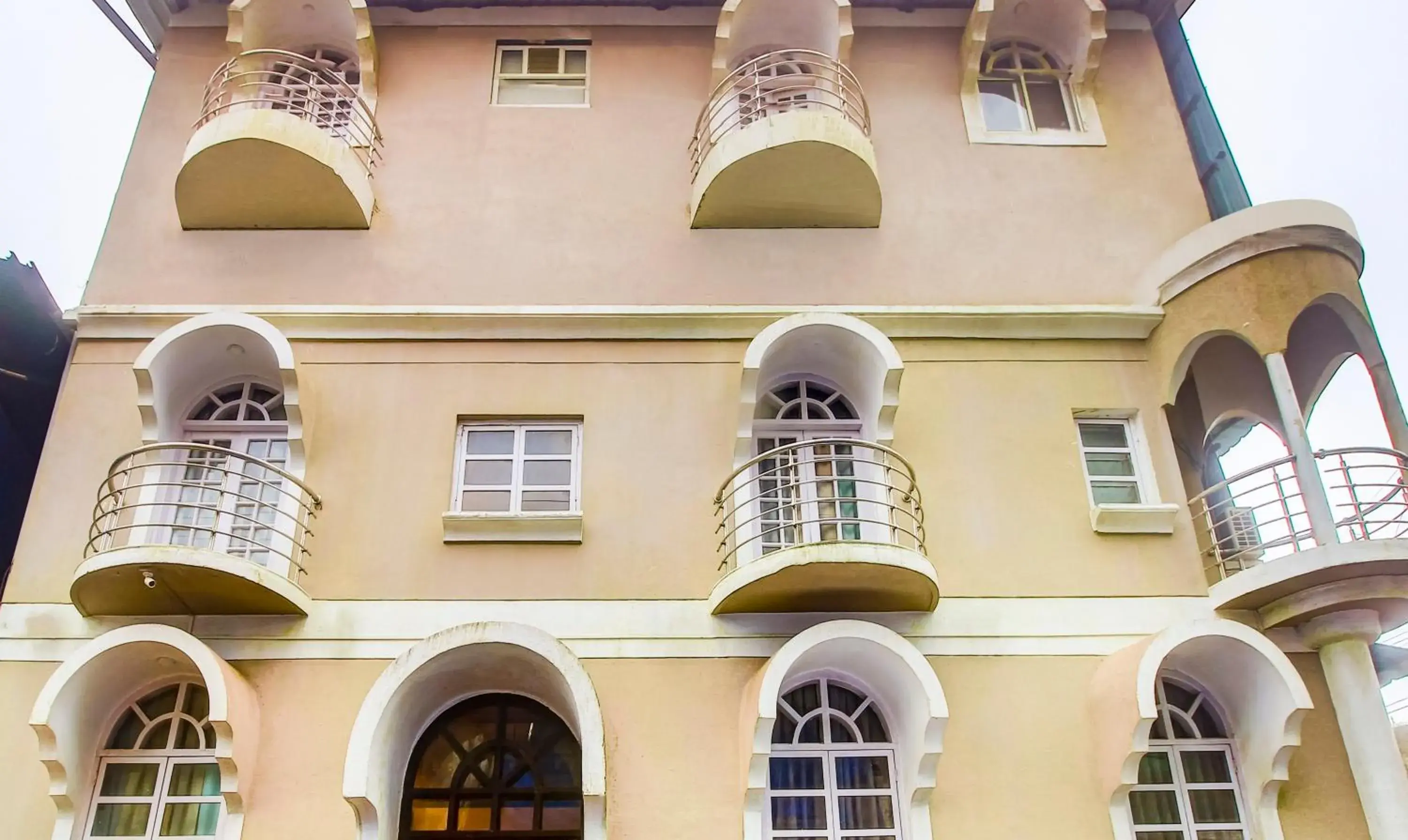 Facade/entrance in Itsy Hotels The New Hill Retreat, Near Mahabaleshwar State Transport Bus station Facade/entrance in Itsy Hotels The New Hill Retreat, Near Mahabaleshwar State Transport Bus station
