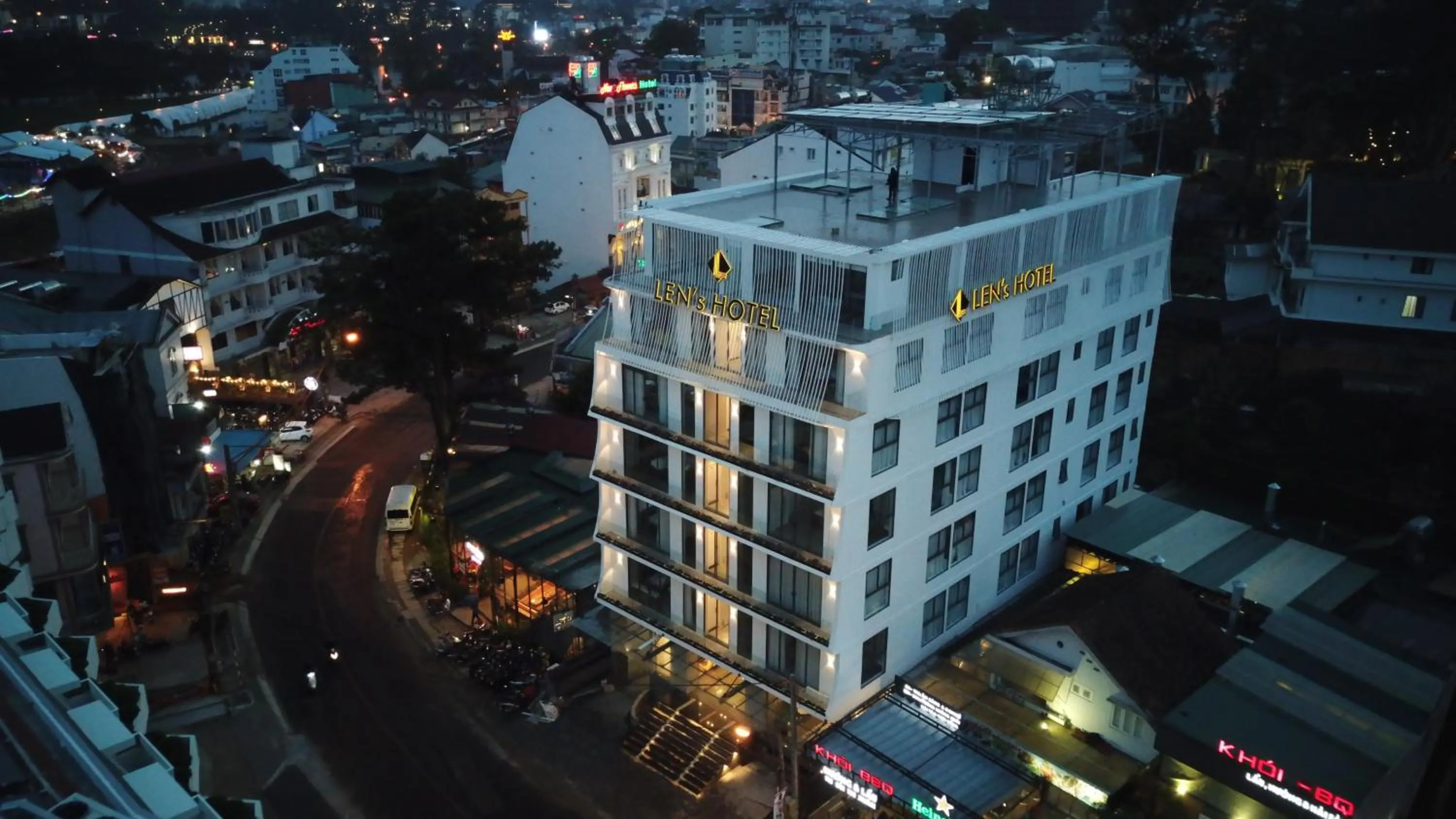 Location in Len's Hotel