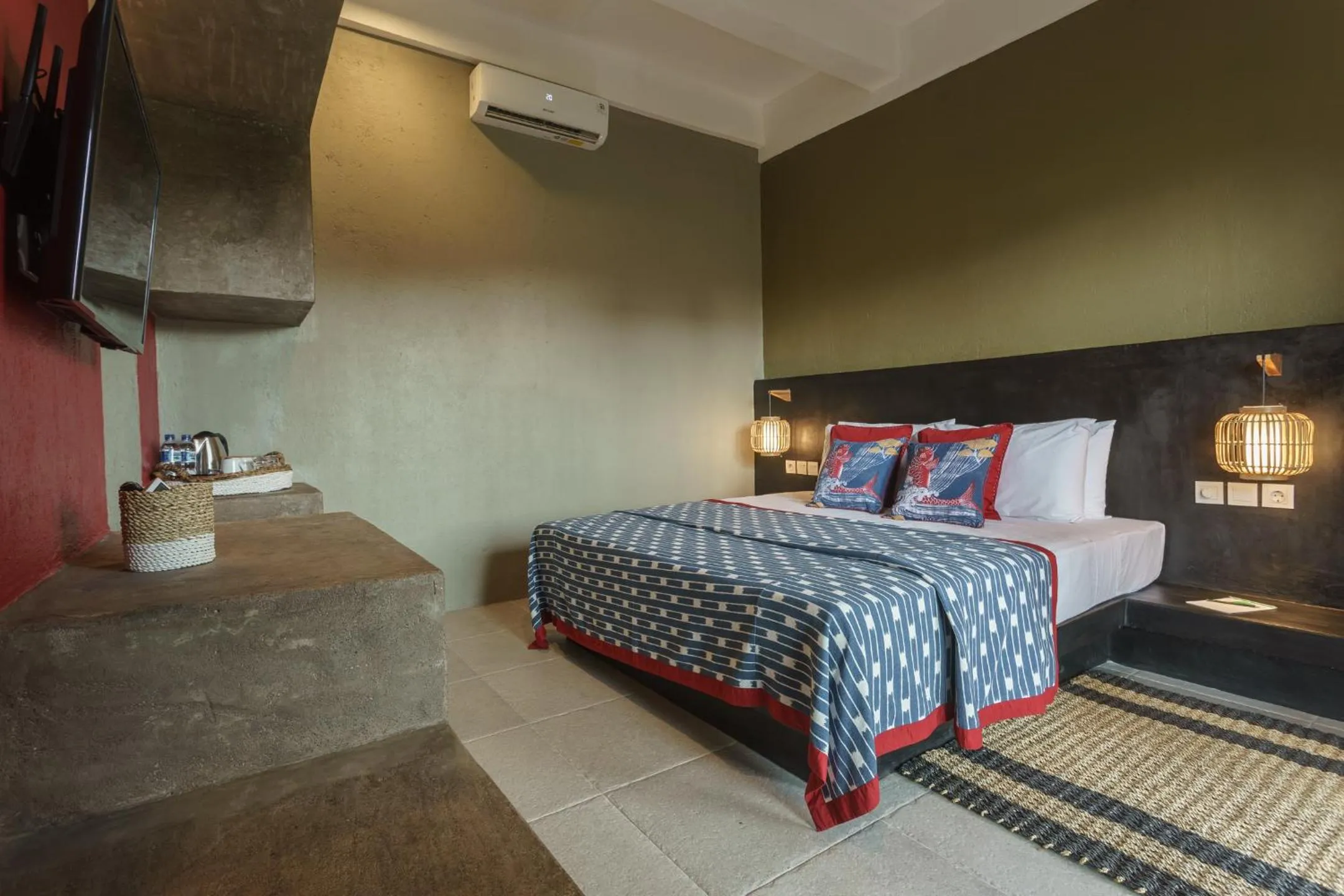 Bedroom, Bed in Wasabi