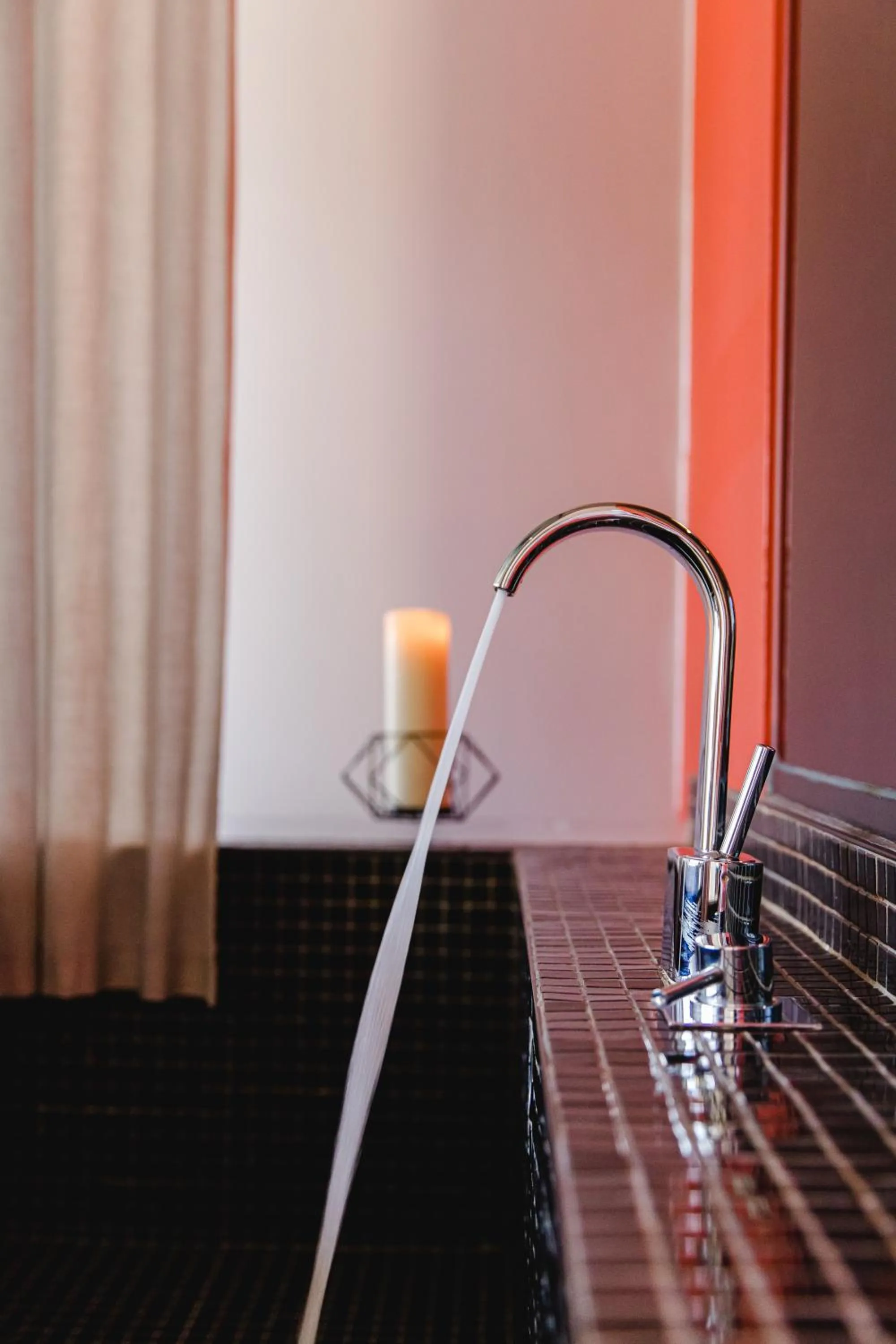 Bath in Cooking and Nature - Emotional Hotel