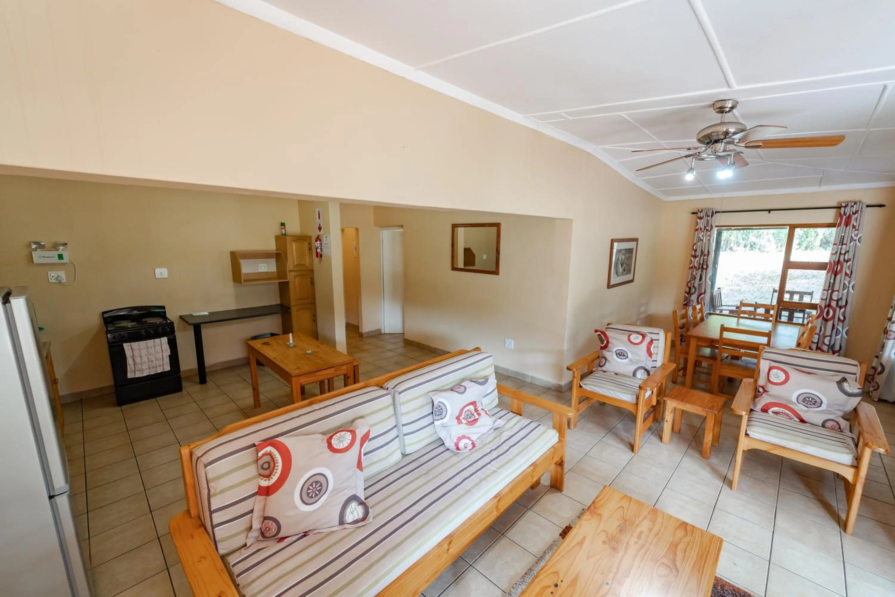 Living room in Gooderson Bushlands Game Lodge