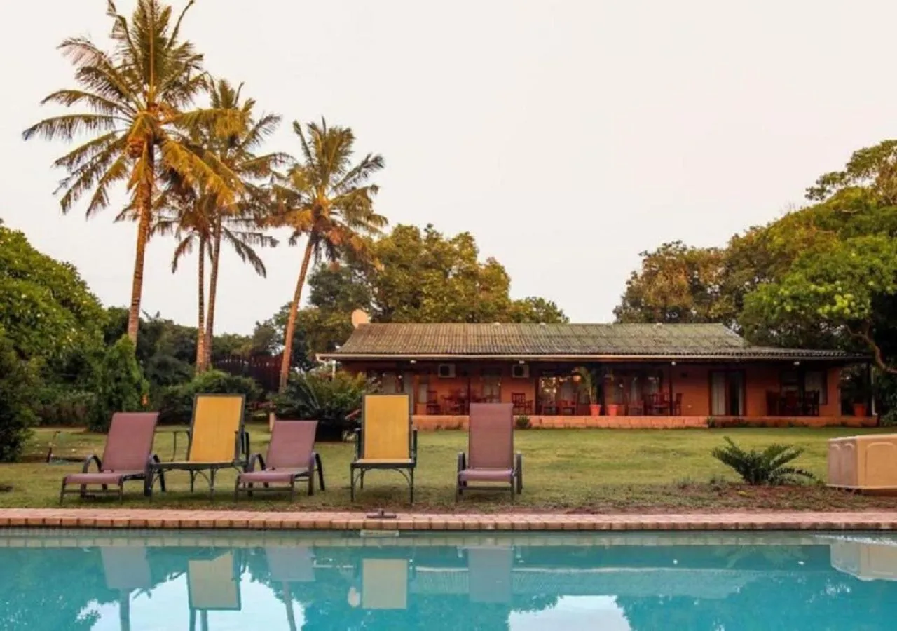 Swimming pool in Gooderson Bushlands Game Lodge