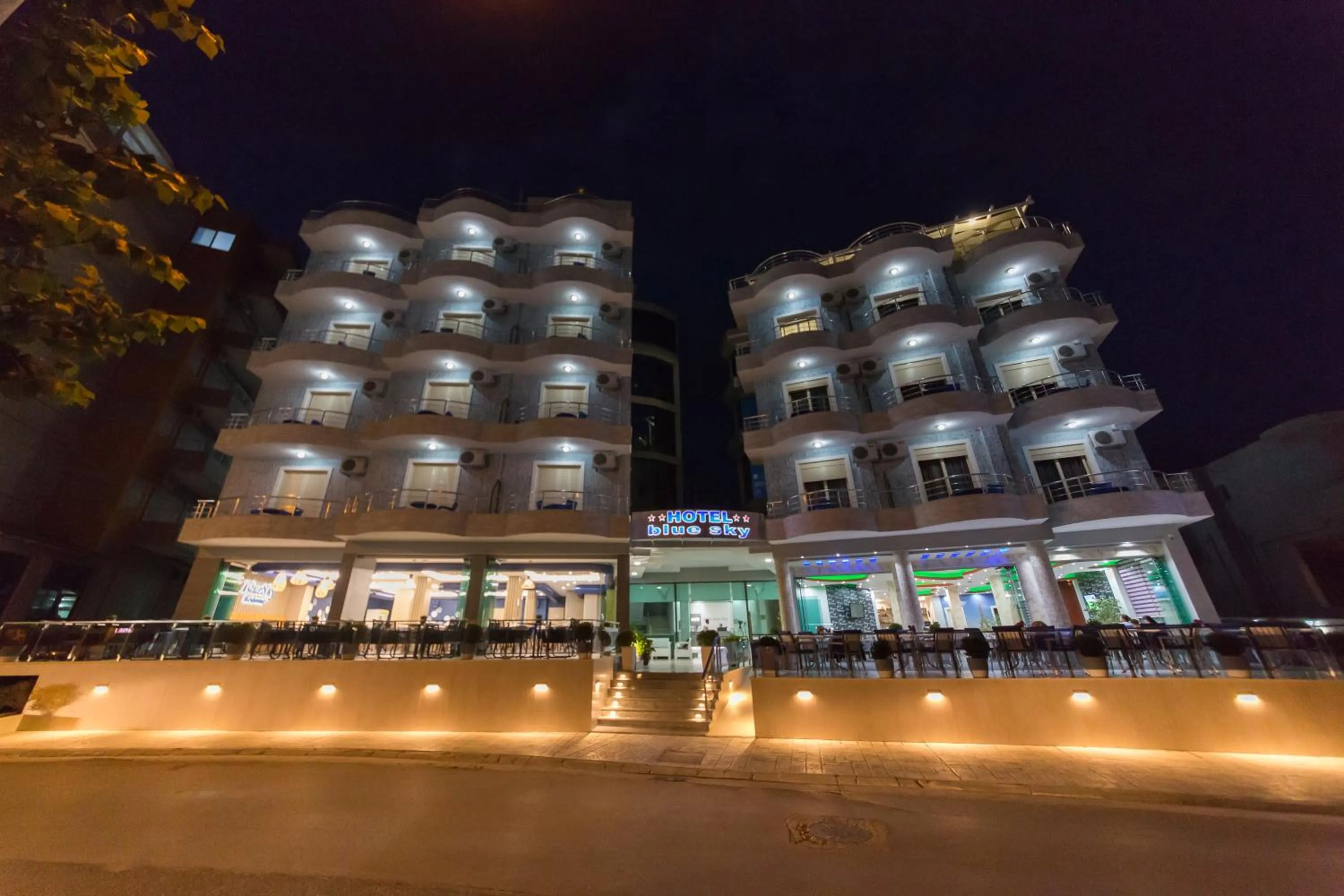 Facade/entrance in Hotel Blue Sky