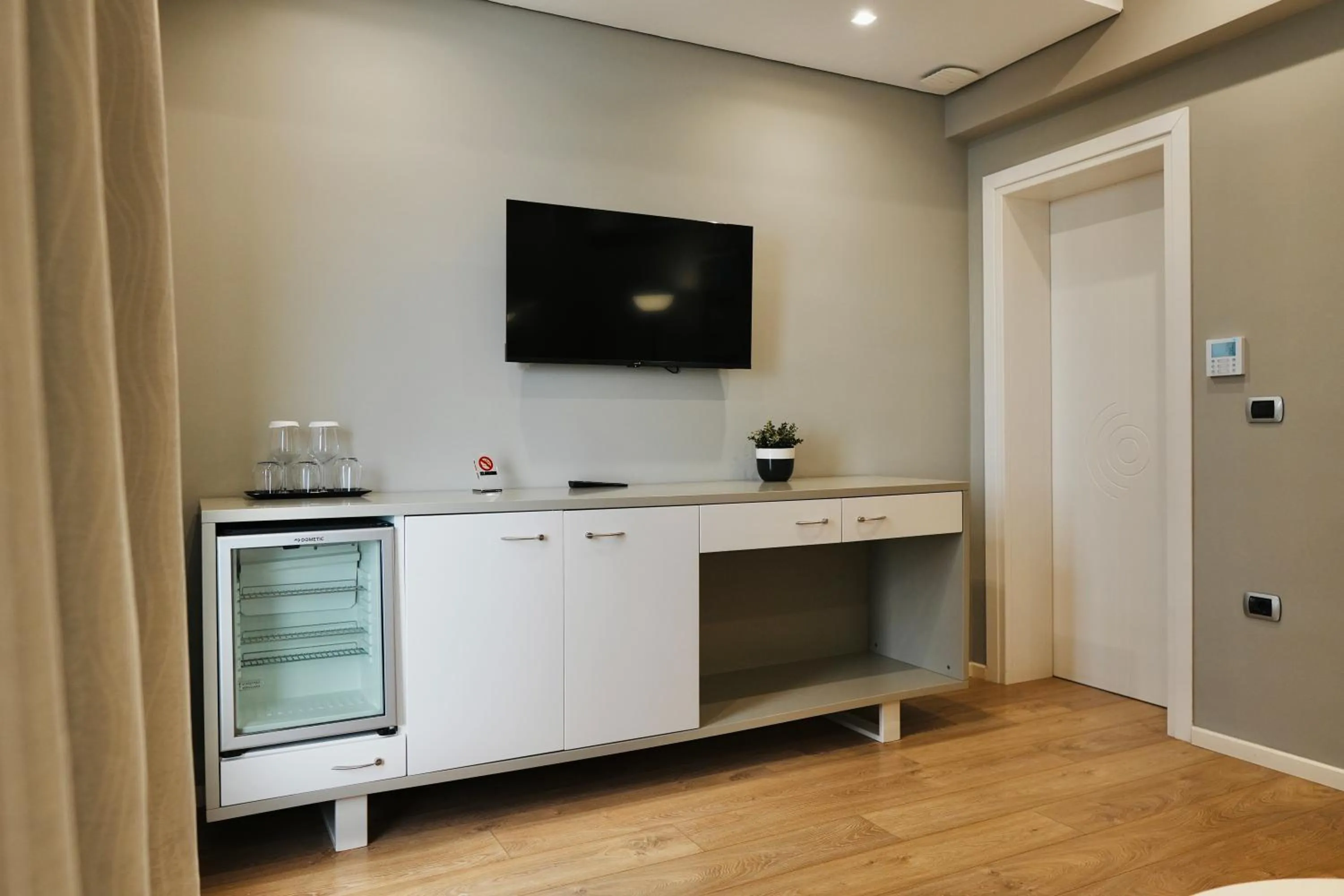 TV and multimedia in Hotel Blue Sky