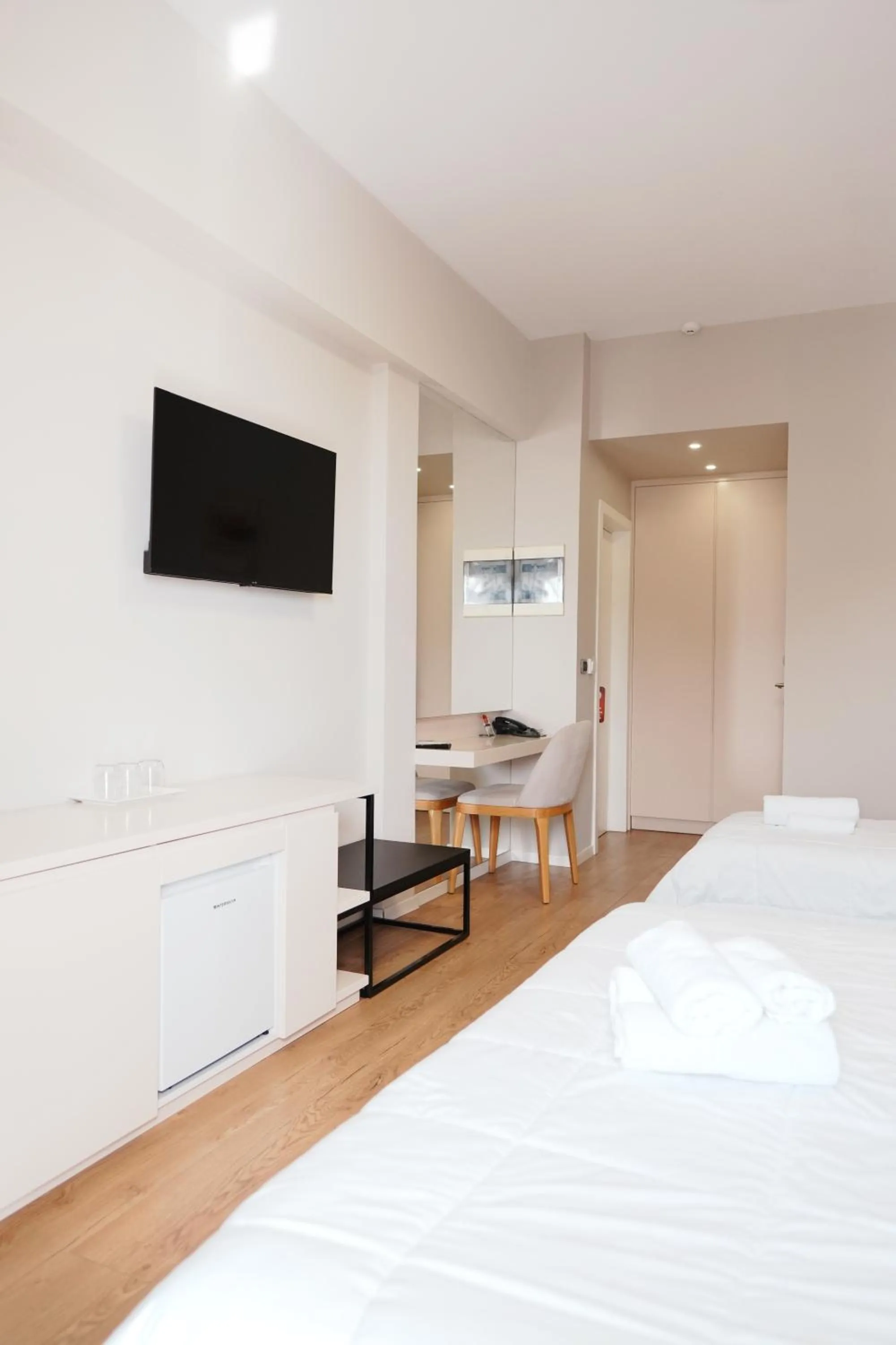 Communal lounge/ TV room in Hotel Blue Sky