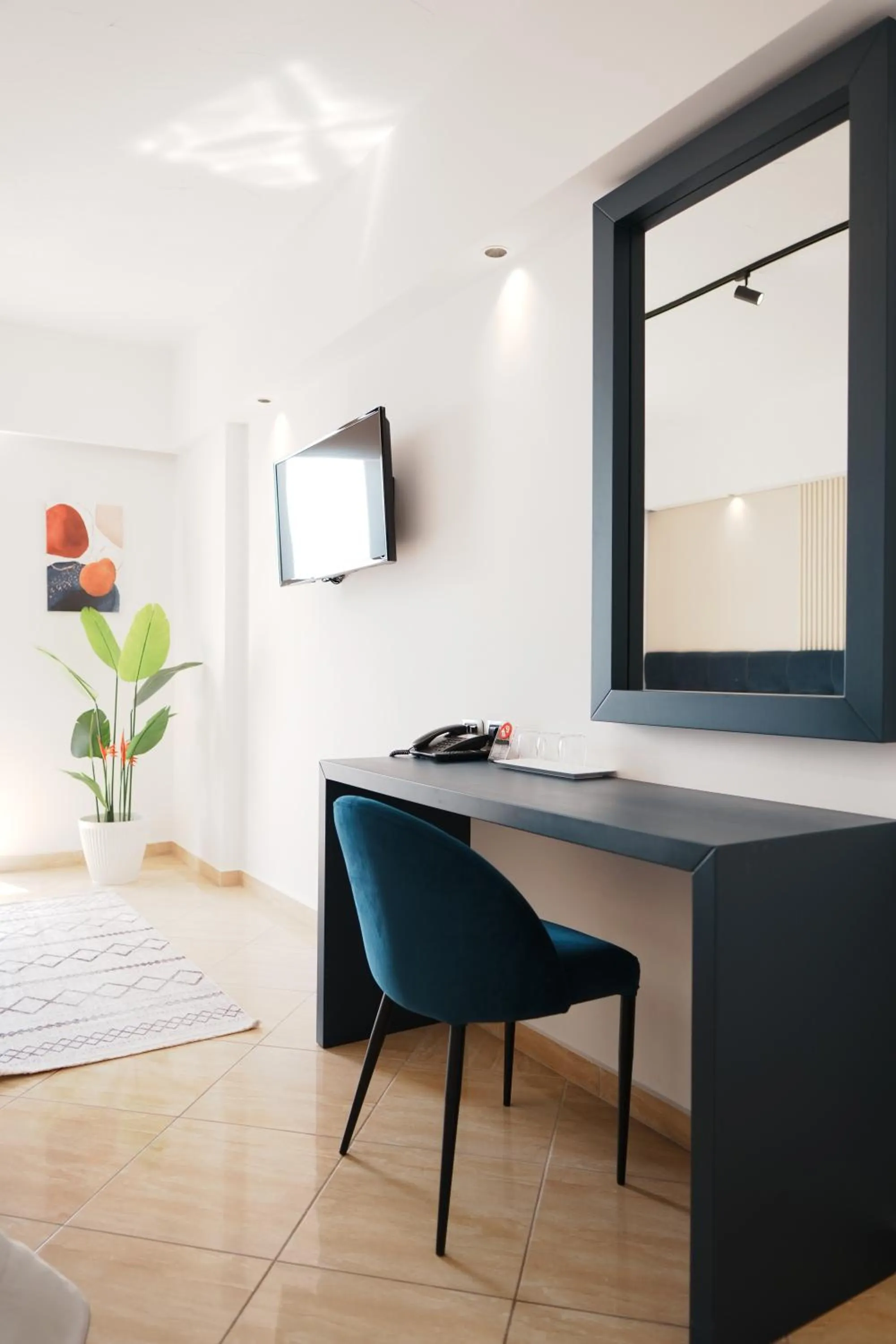 TV and multimedia in Hotel Blue Sky