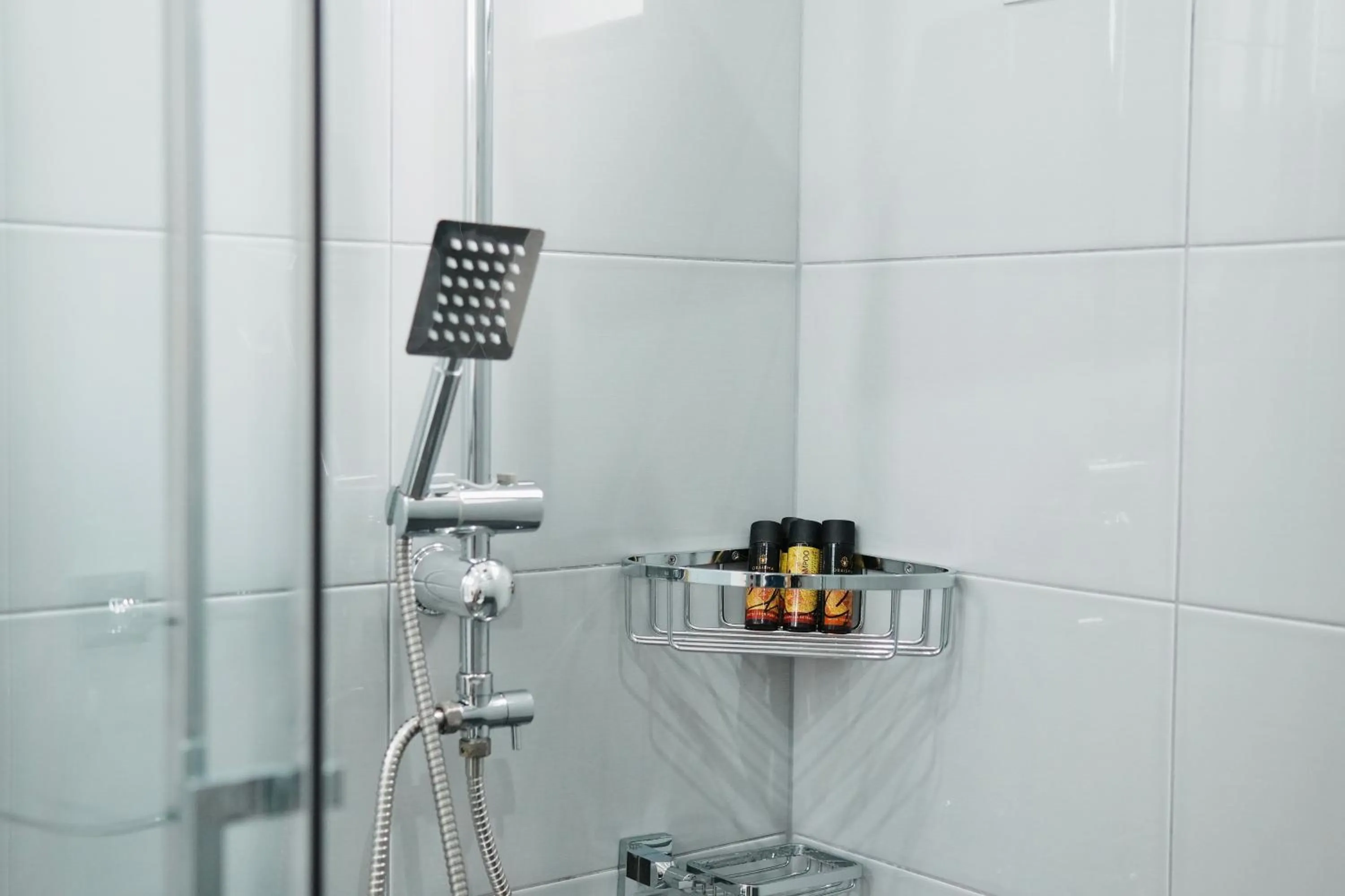 Shower in Hotel Blue Sky