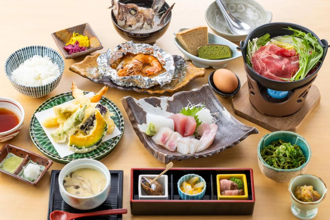 Restaurant/places to eat in Hotel Nami