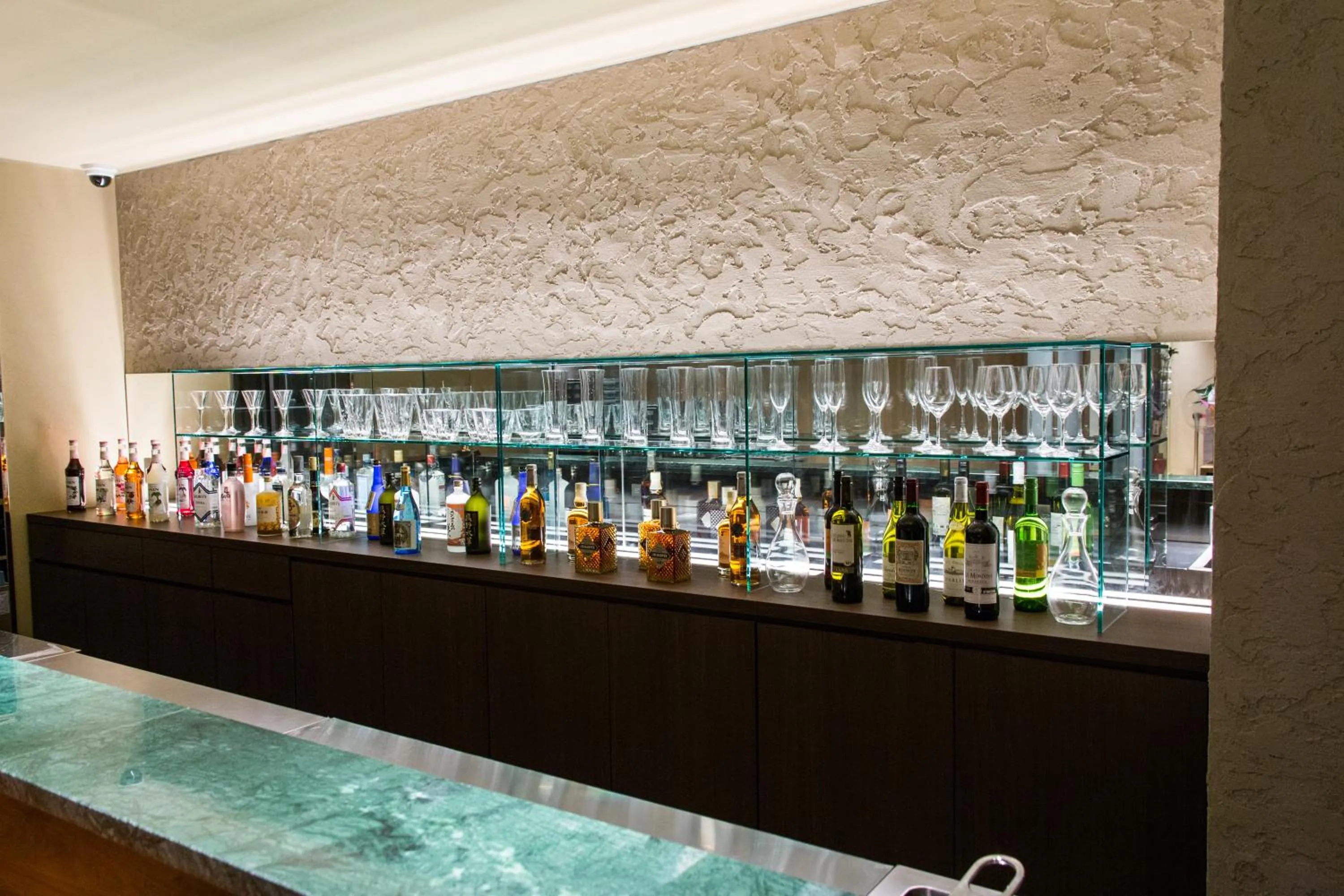 Restaurant/places to eat in Hotel New Palace