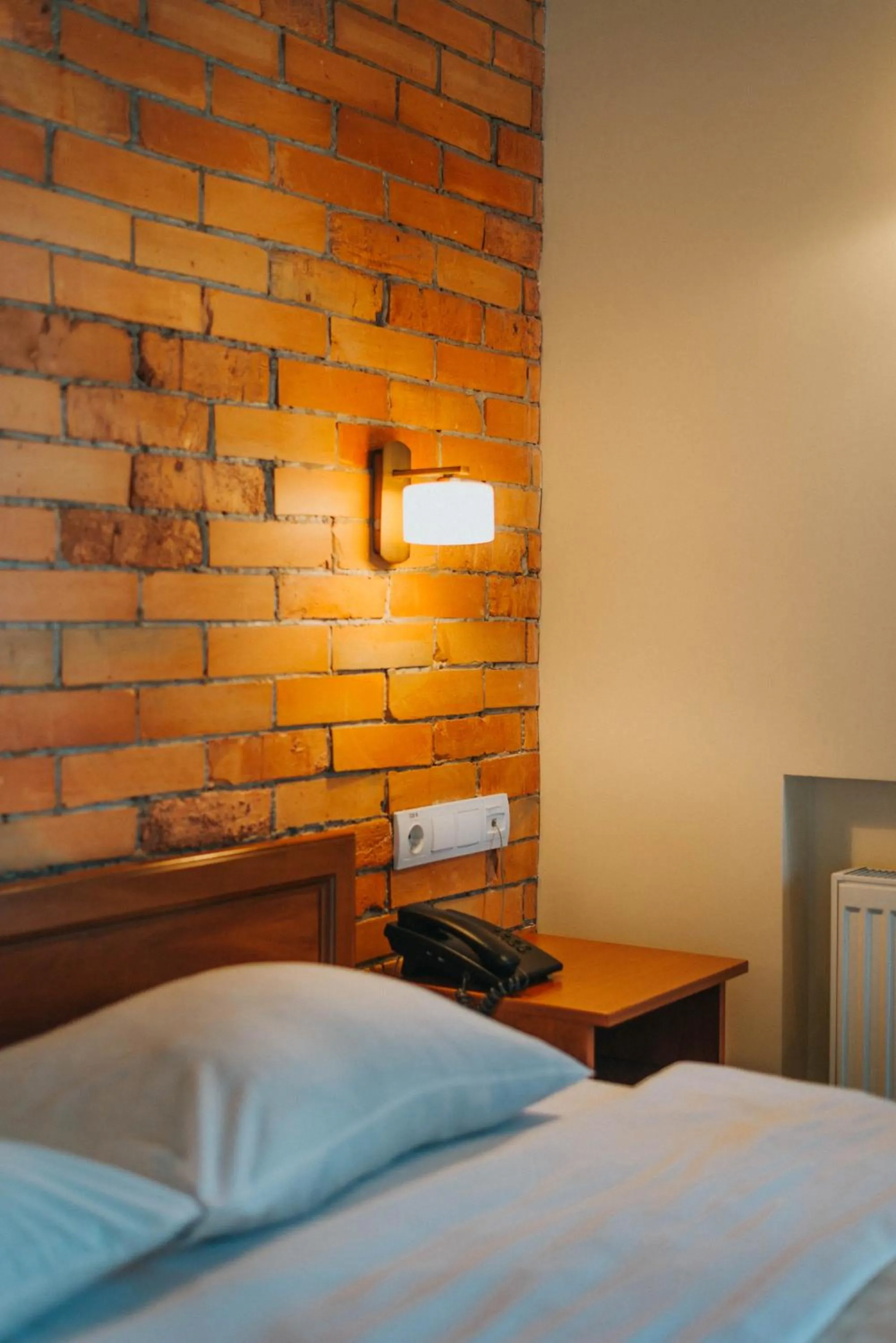 Decorative detail, Bed in Geneva Park Hotel
