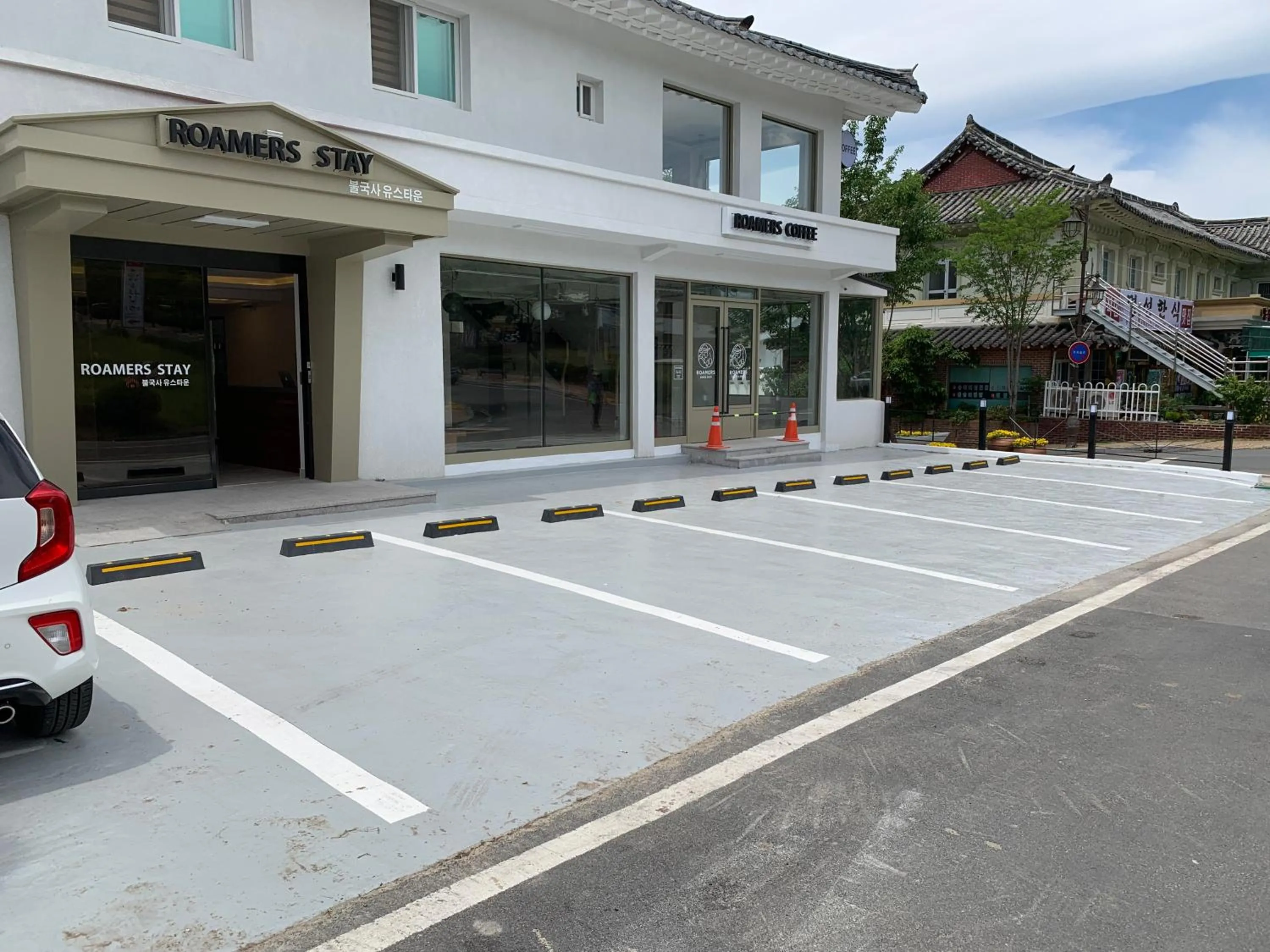 Property building in Gyeongju Roamers Stay