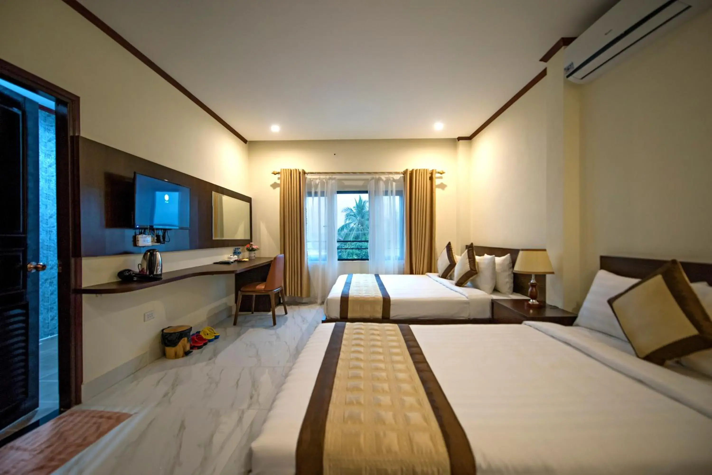 Bed in Premier Vang Vieng Hotel Bed in Premier Vang Vieng Hotel