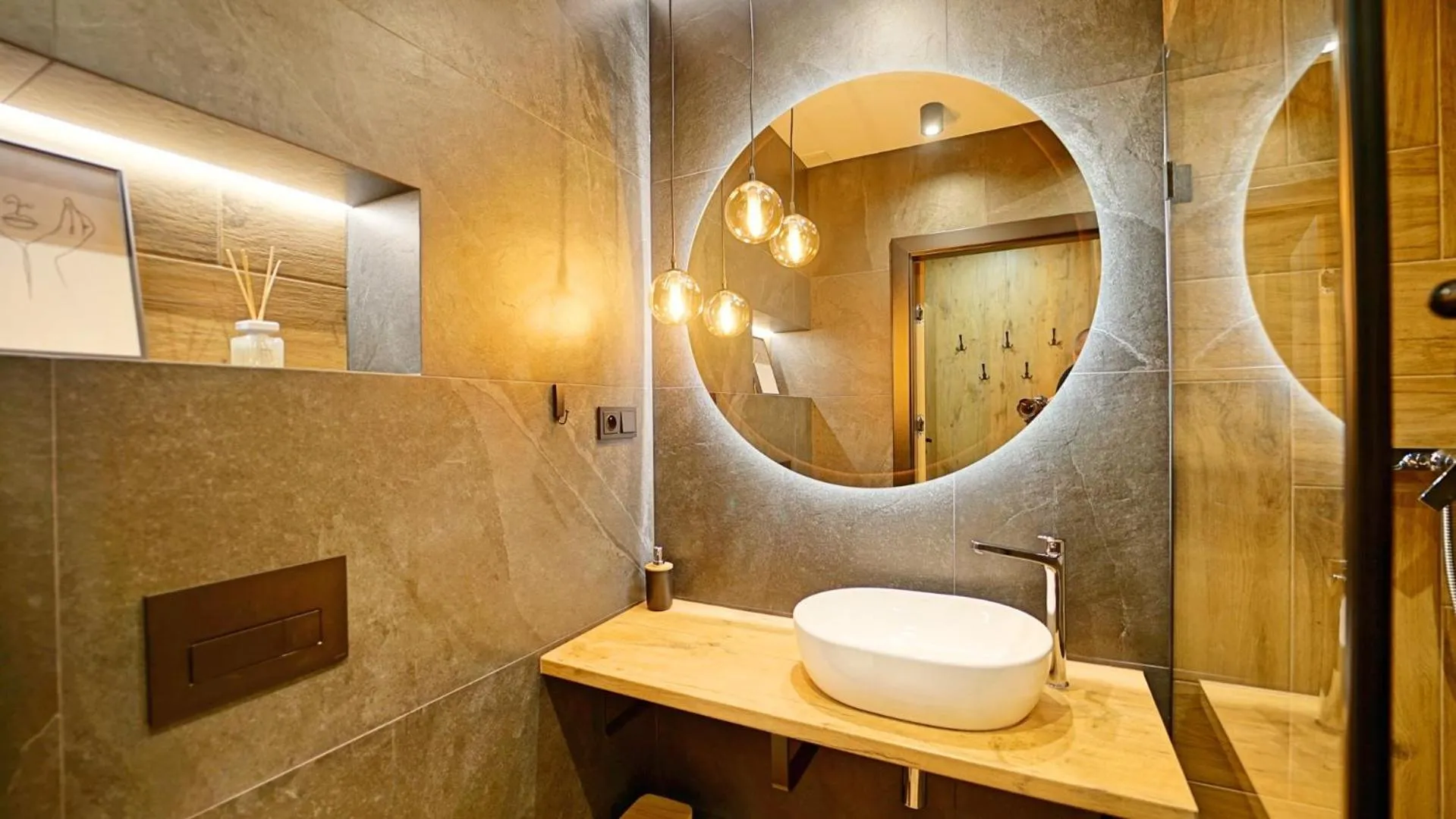 Bathroom in Apartamenty EverySky - Obrońców Pokoju 1D