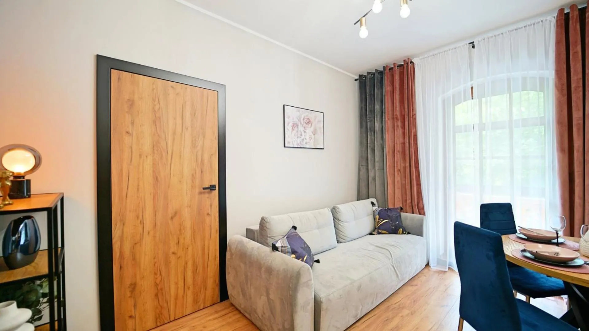 Living room, Bed in Apartamenty EverySky - Obrońców Pokoju 1D