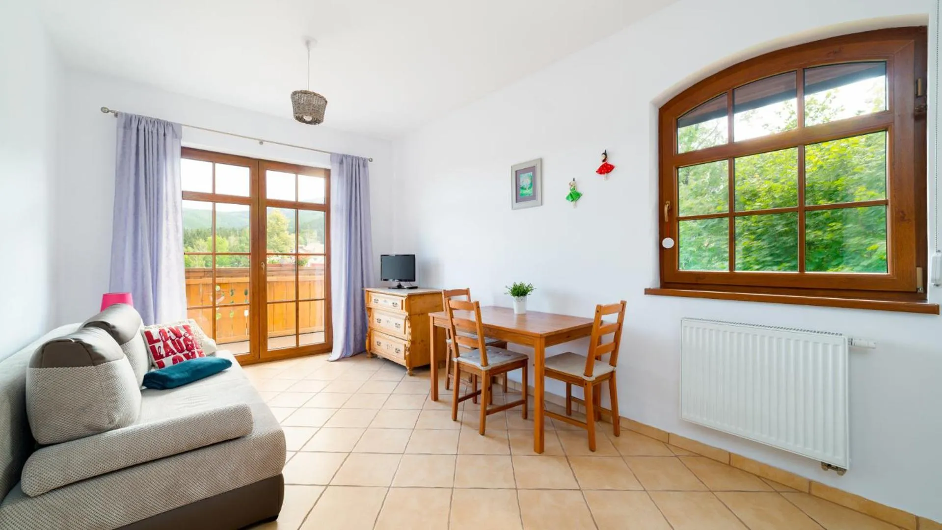Living room in Apartamenty EverySky - Obrońców Pokoju 1D