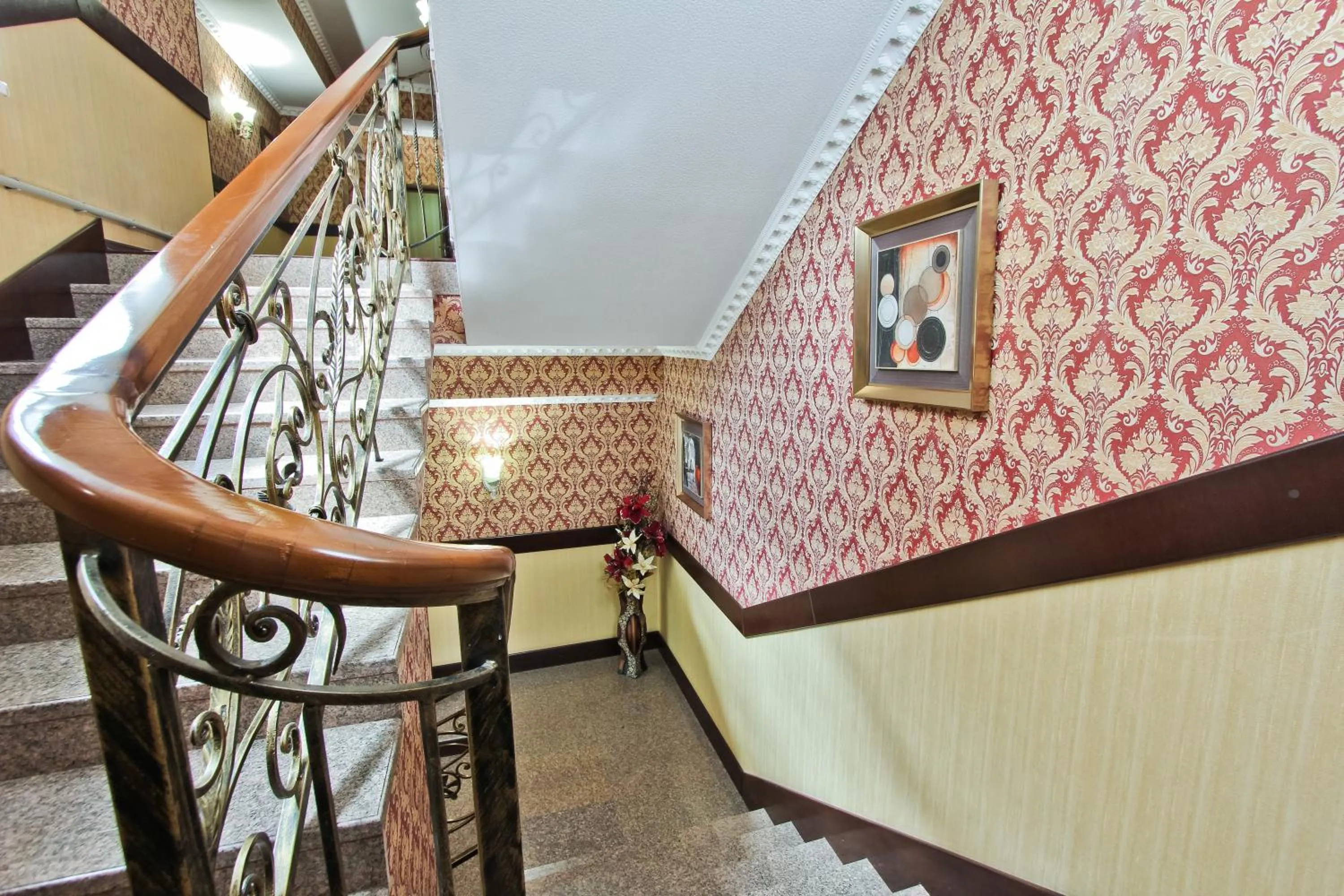 Area and facilities in Grand Hotel