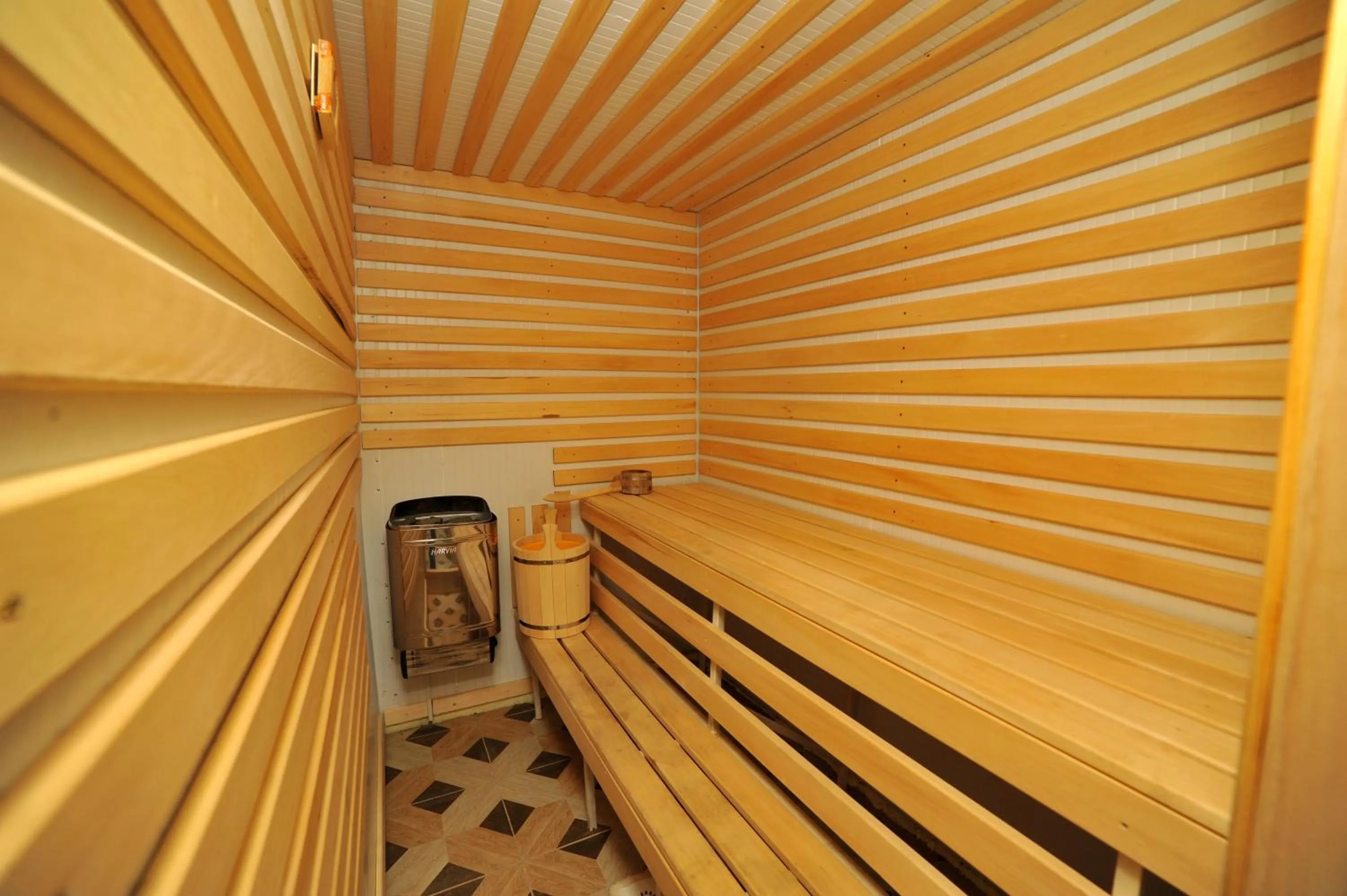 Sauna in Rich Hotel