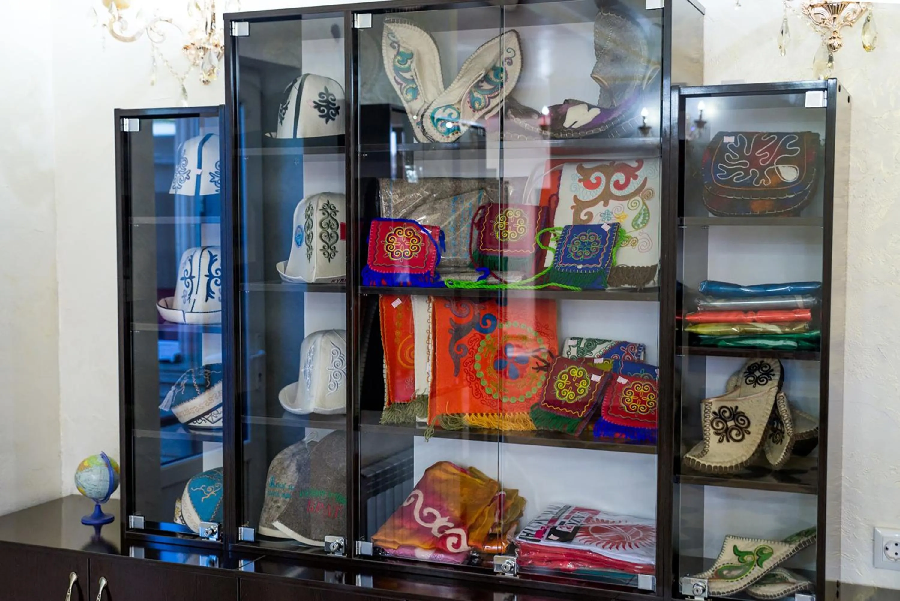 On-site shops in Rich Hotel