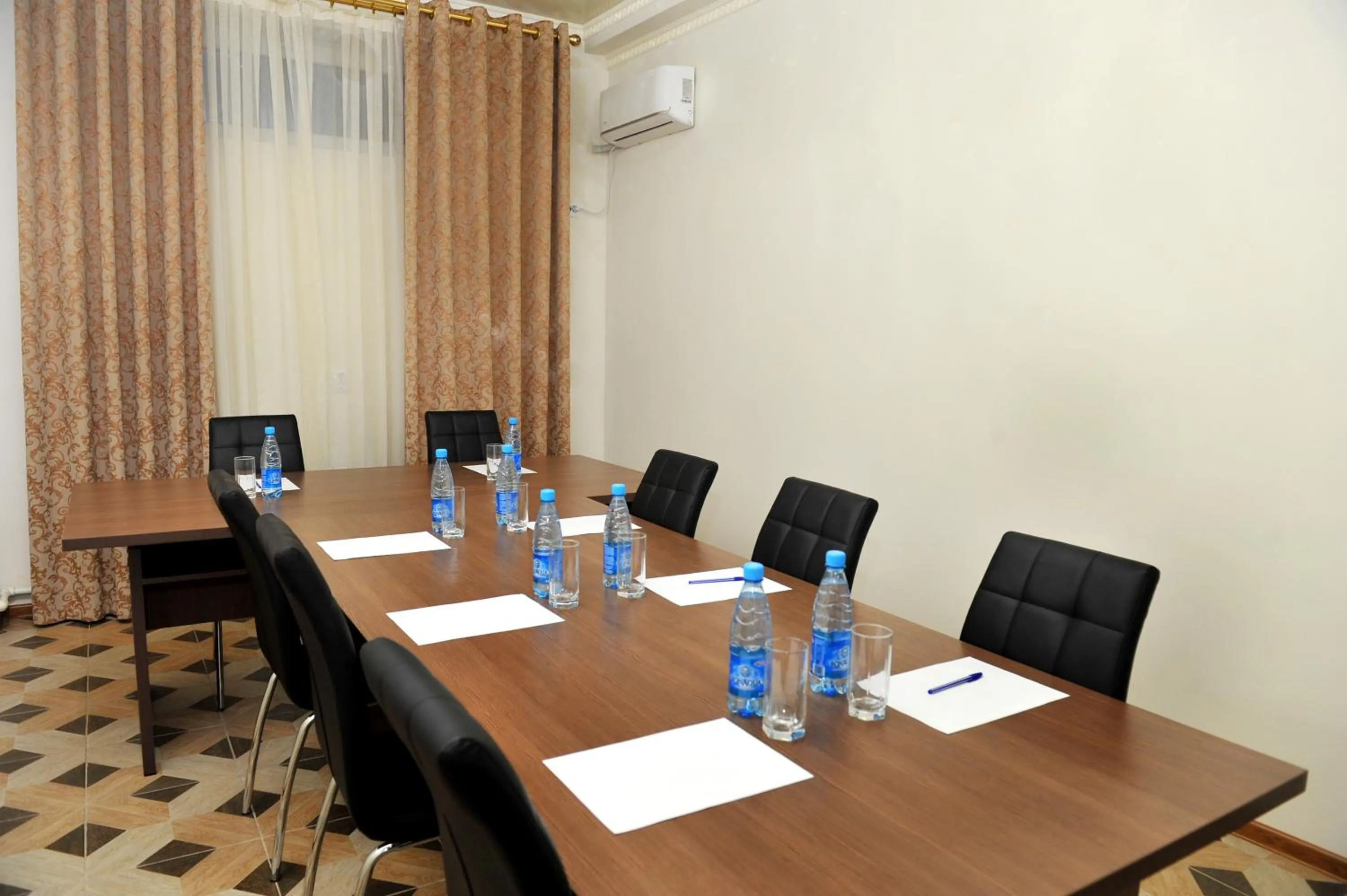 Meeting/conference room in Rich Hotel