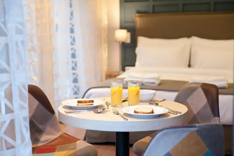 Bed in Athens Platinum Rooms and Suites Bed in Athens Platinum Rooms and Suites