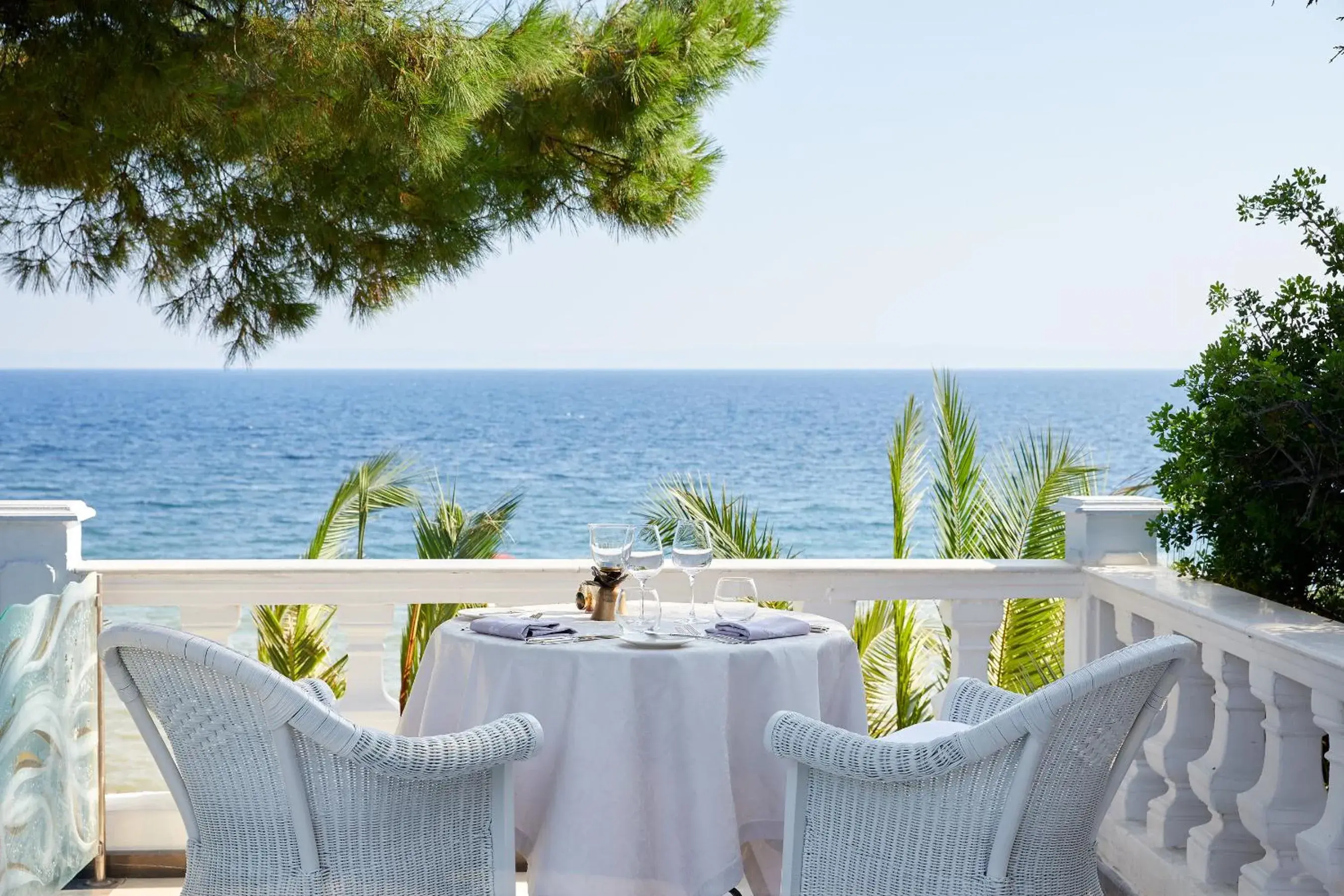 Restaurant/places to eat in The Danai Restaurant/places to eat in The Danai