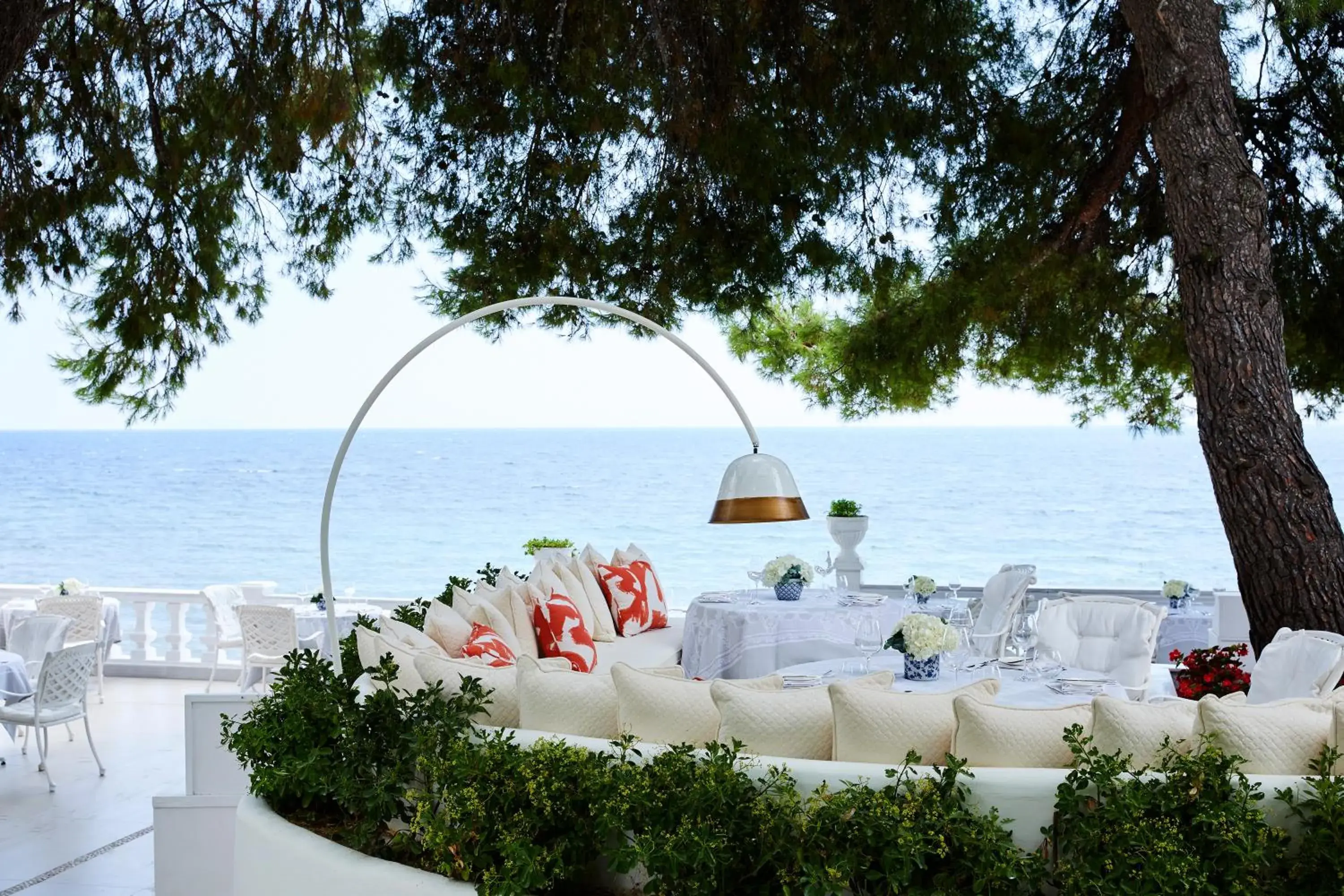 Restaurant/places to eat in The Danai Restaurant/places to eat in The Danai